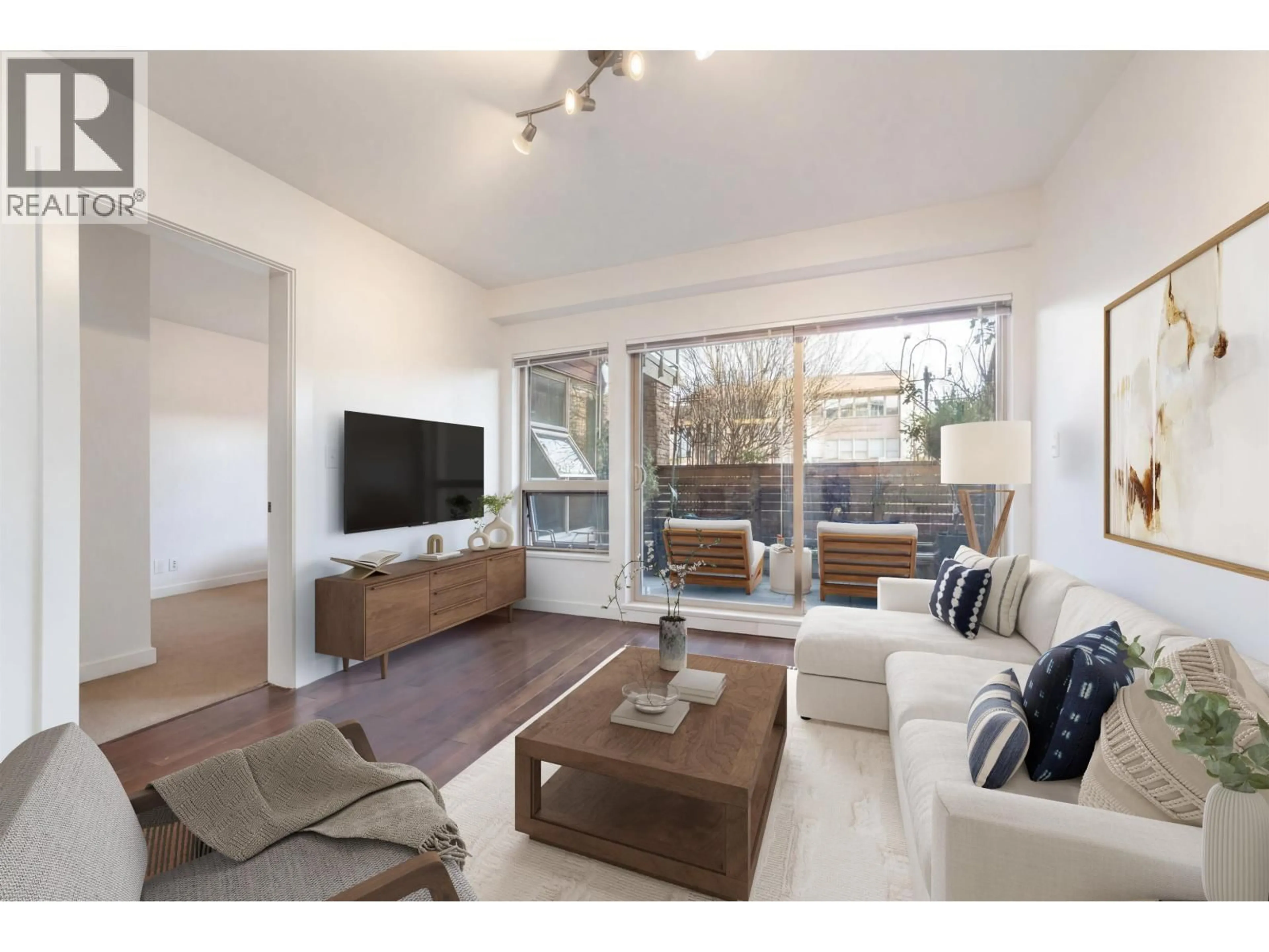 Living room with furniture, unknown for 109 - 1033 ST. GEORGES AVENUE, North Vancouver British Columbia V7L3H5