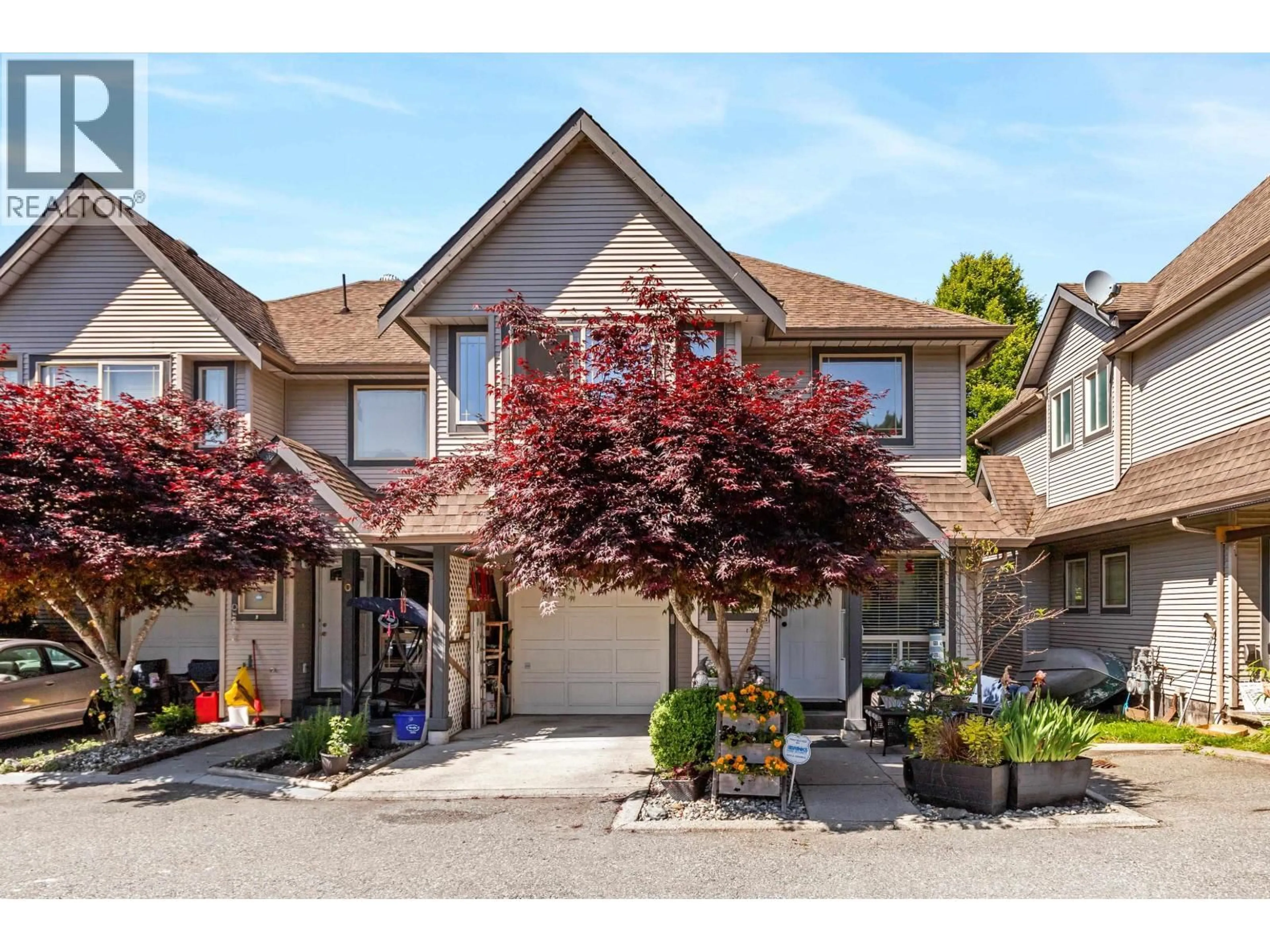 Unknown for 5 - 22980 ABERNETHY LANE, Maple Ridge British Columbia V2X3N4
