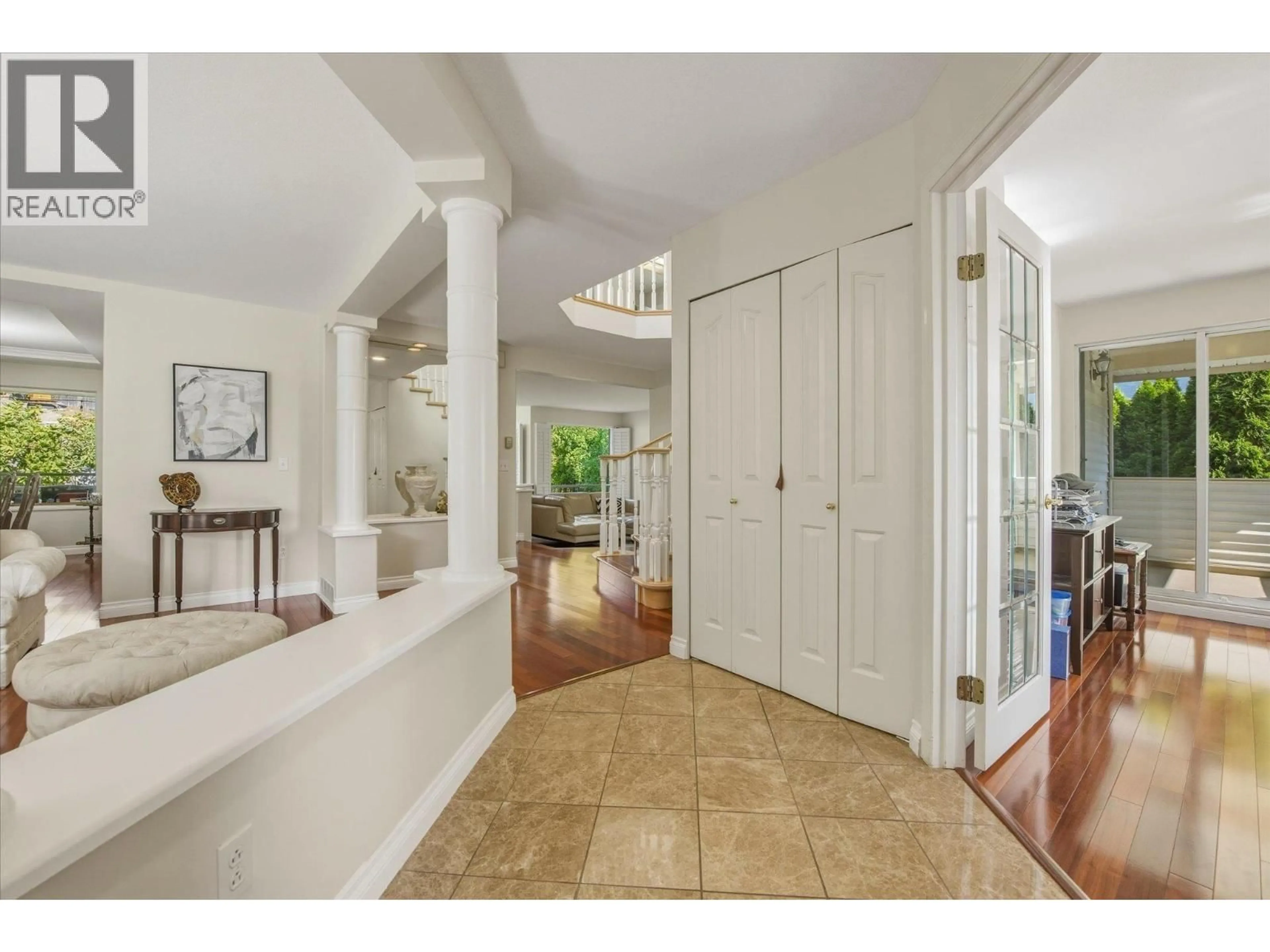 Indoor entryway for 102 ASPENWOOD DRIVE, Port Moody British Columbia V3H4V6