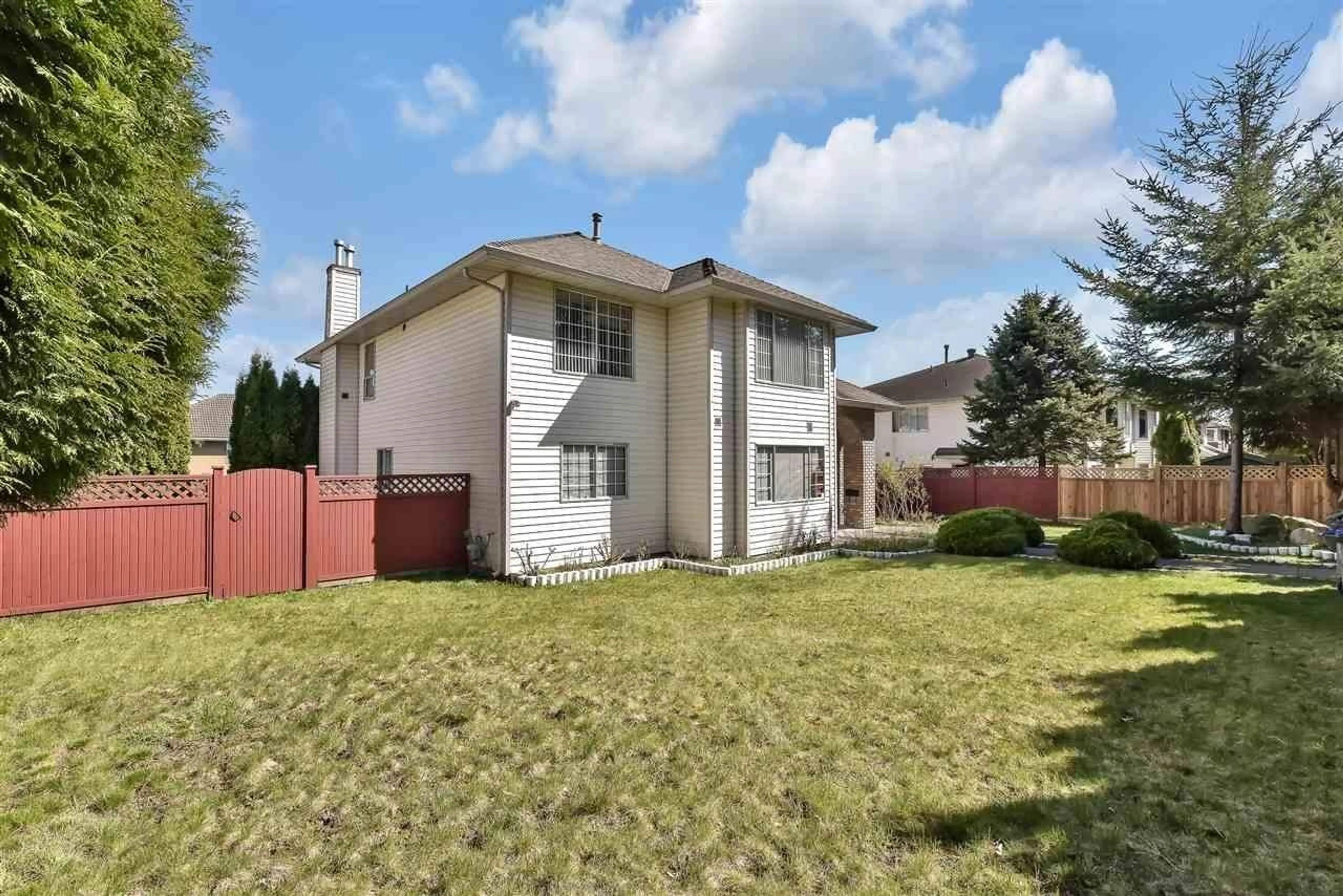 Unknown for 9256 152 STREET, Surrey British Columbia V3R4G2
