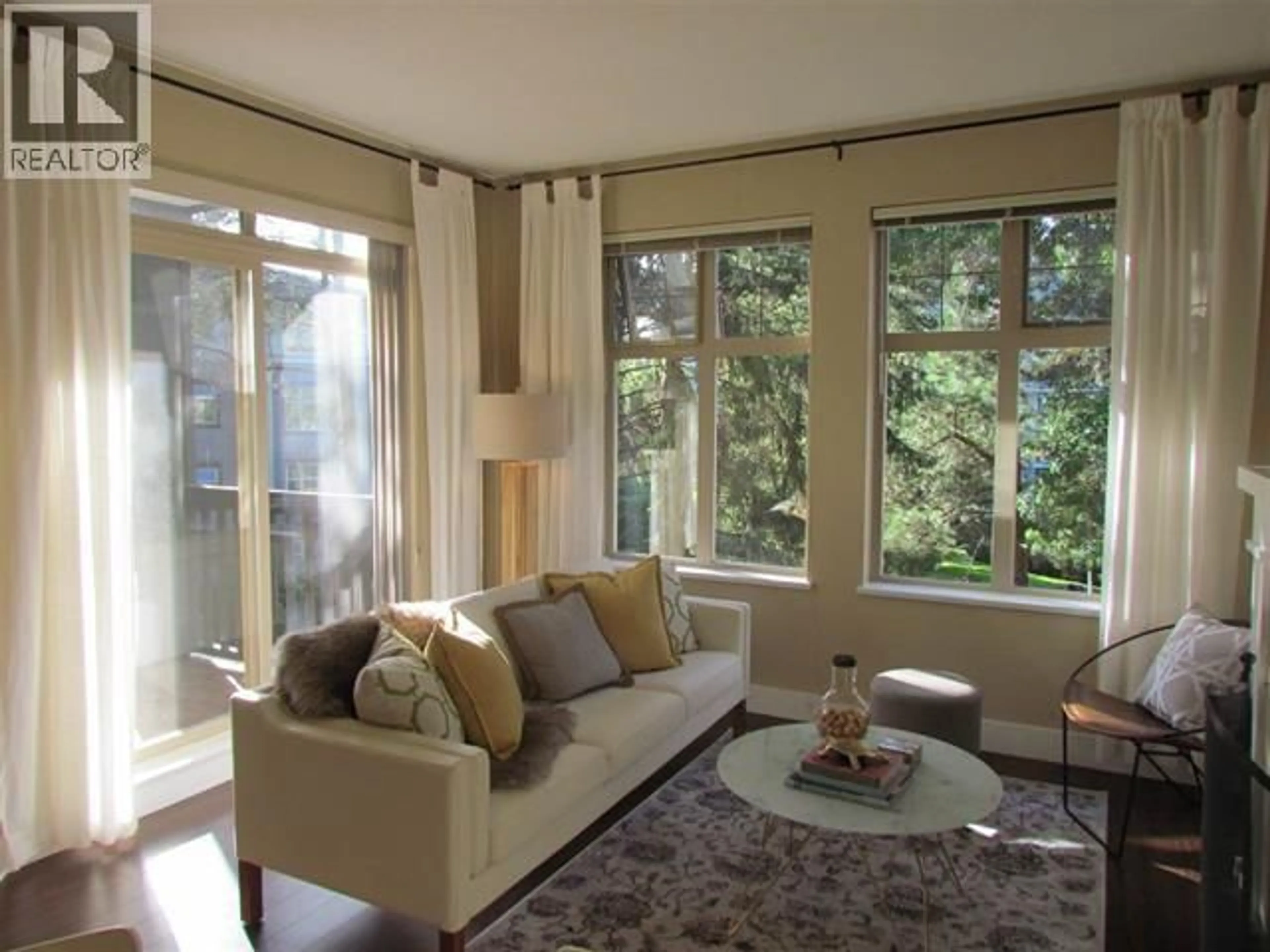Living room with furniture, unknown for 305 - 4885 VALLEY DRIVE, Vancouver British Columbia V6J5M7
