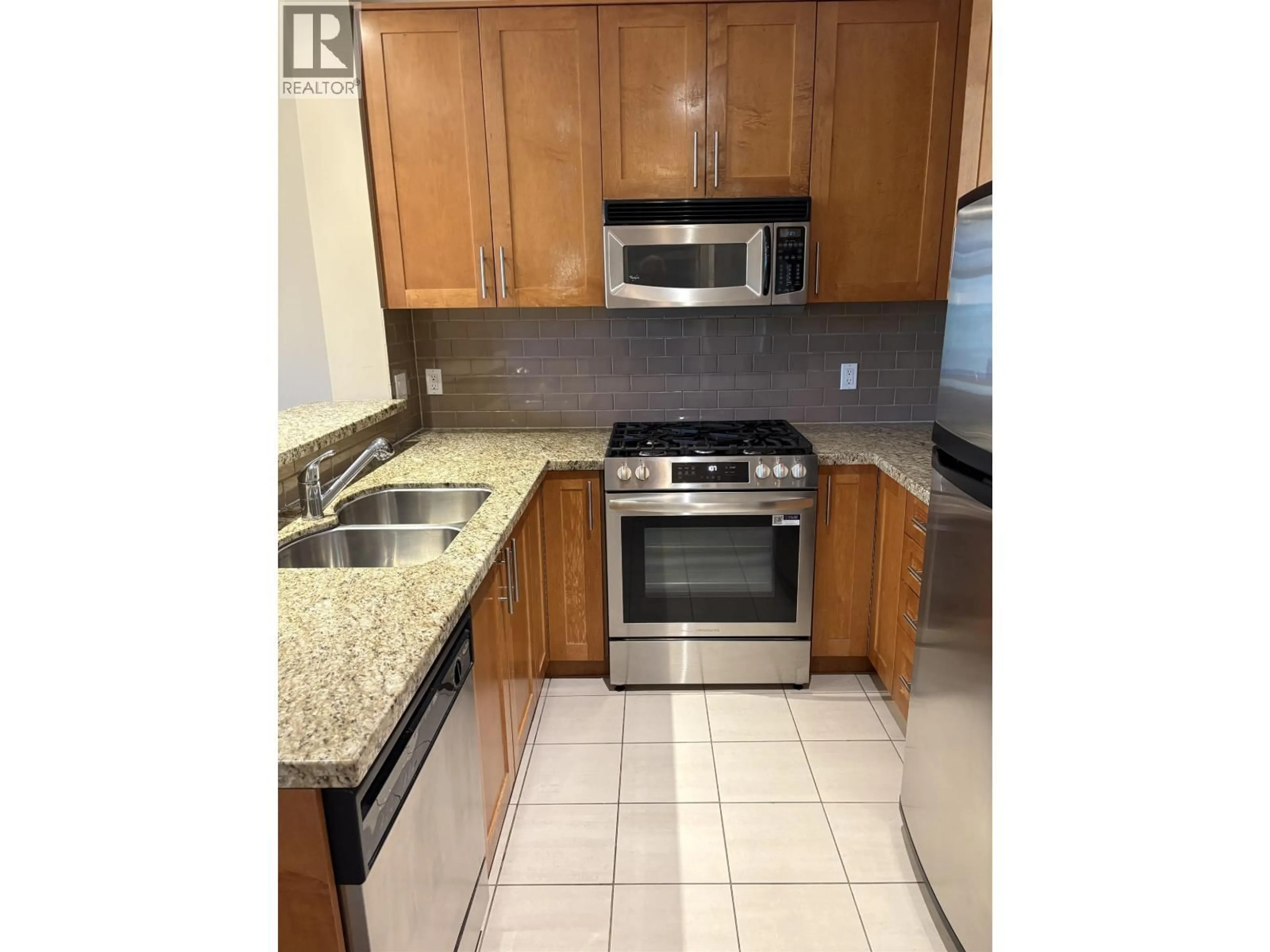 Standard kitchen, ceramic/tile floor for 305 - 4885 VALLEY DRIVE, Vancouver British Columbia V6J5M7