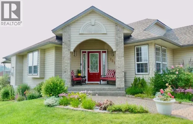 2379 MCTAVISH ROAD, Prince George 4
