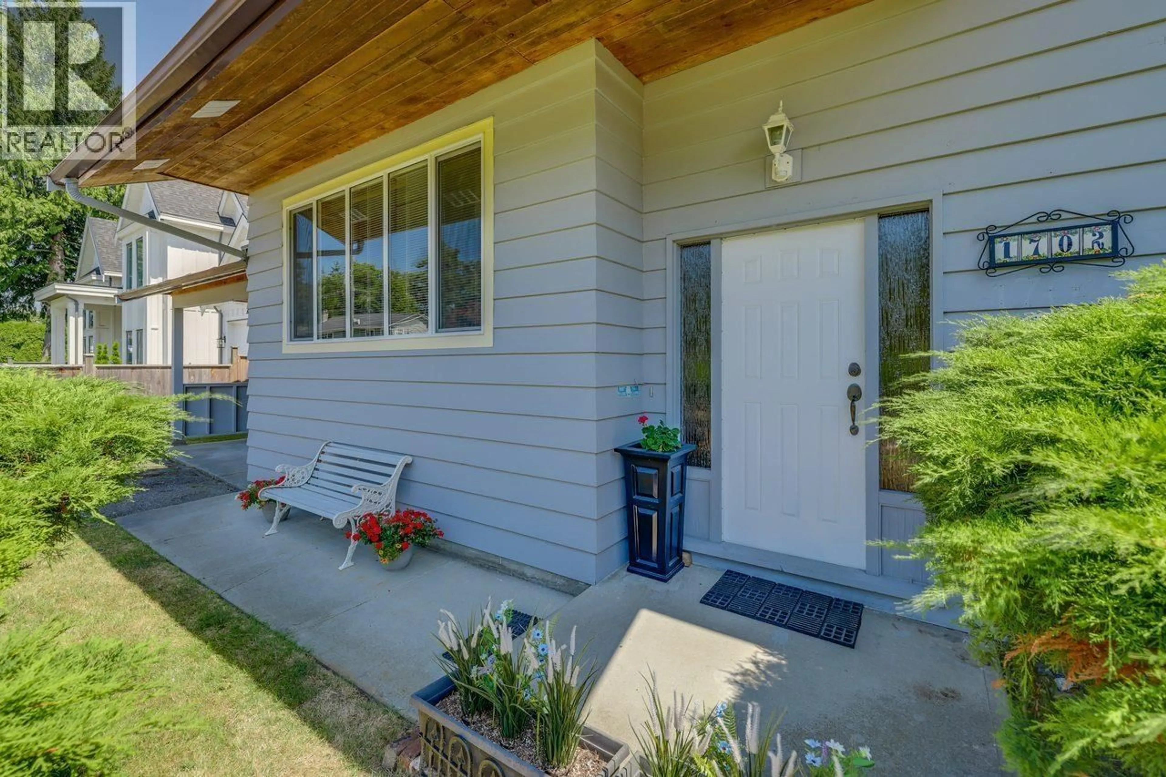 Unknown for 1702 57TH STREET, Delta British Columbia V4L1Y4
