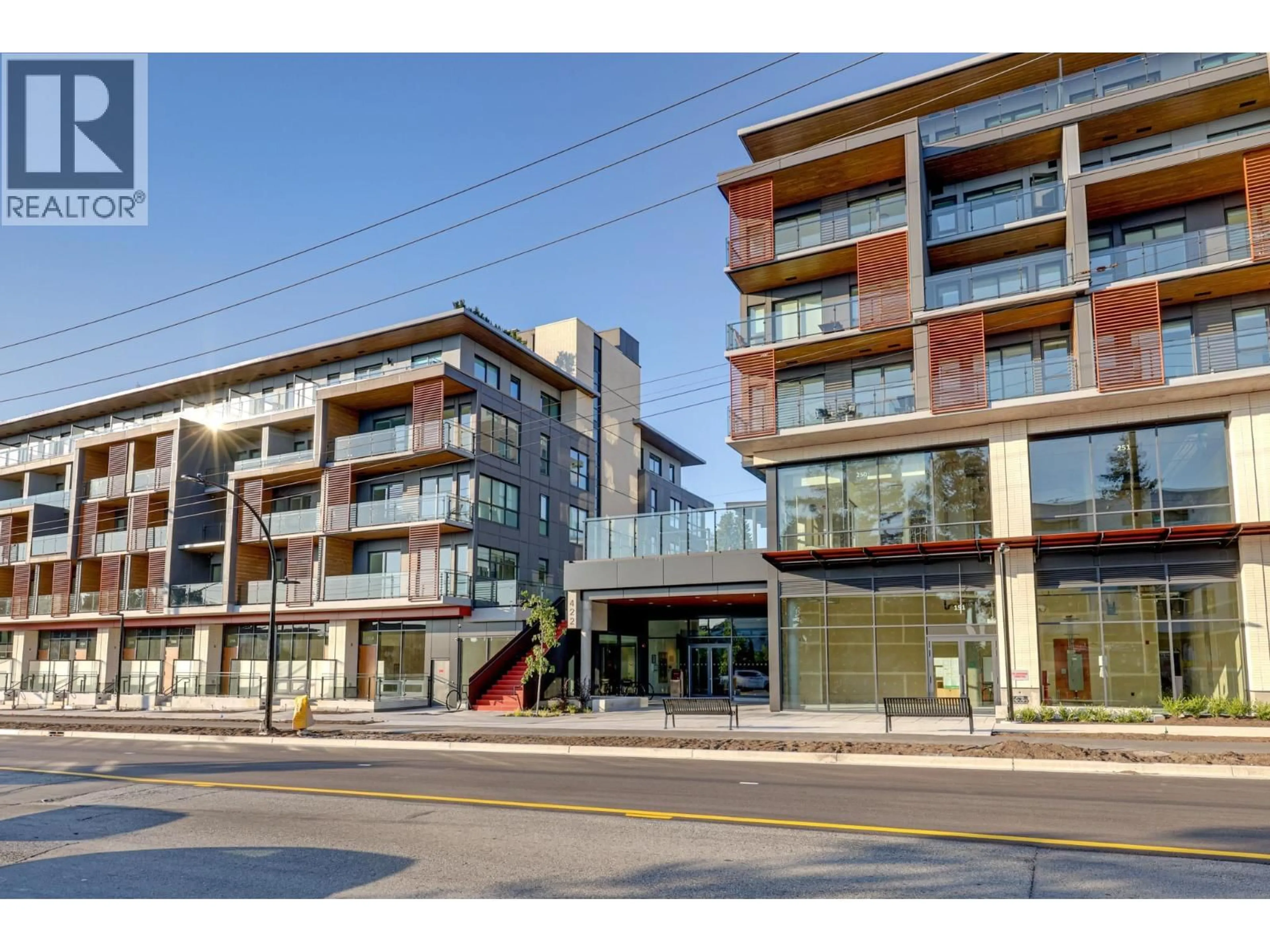 Unknown for 663 - 422 3RD STREET, North Vancouver British Columbia V7L0K1