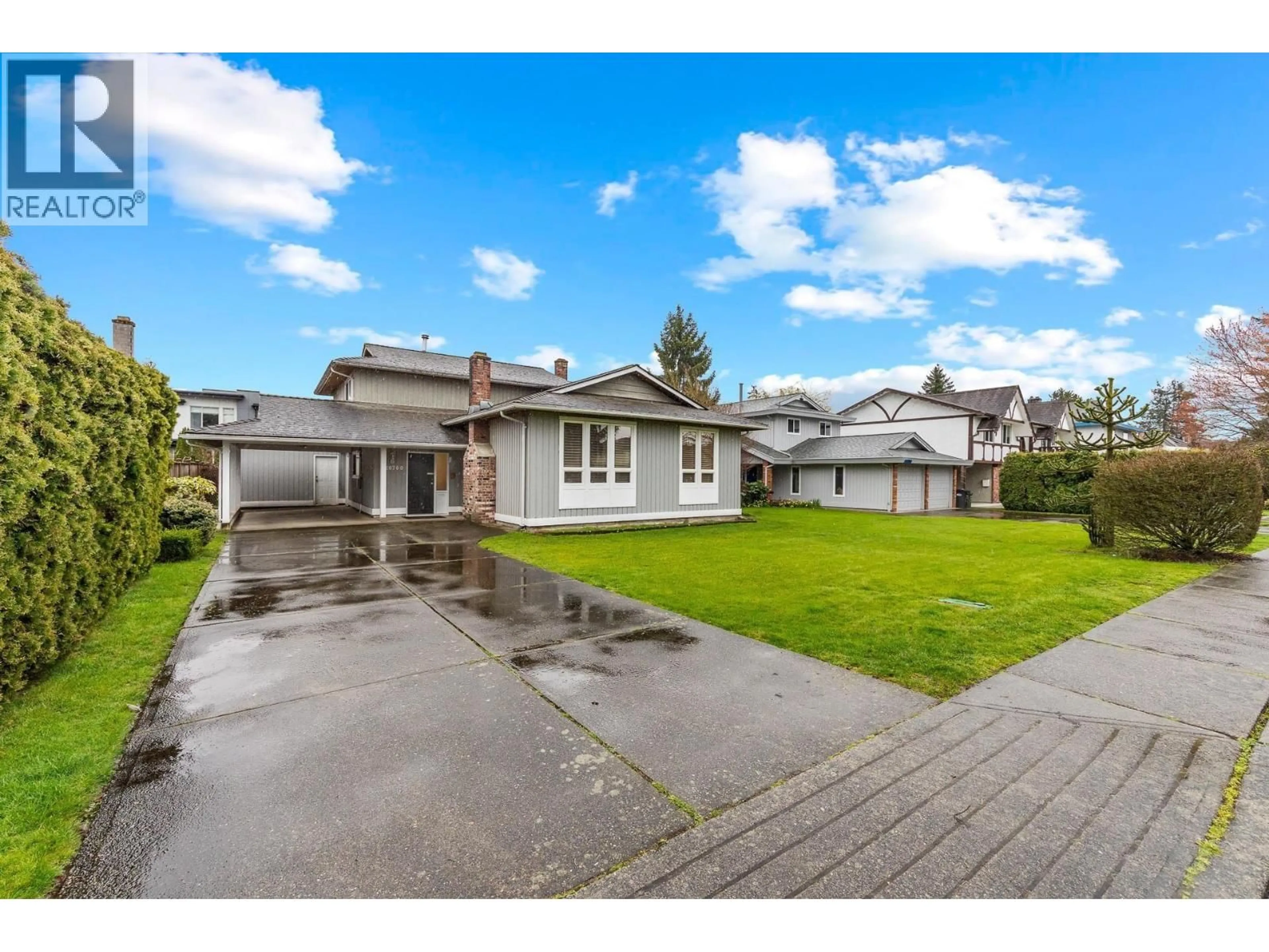 A pic from outside/outdoor area/front of a property/back of a property/a pic from drone, street for 10760 SEAMOUNT ROAD, Richmond British Columbia V7A4P6