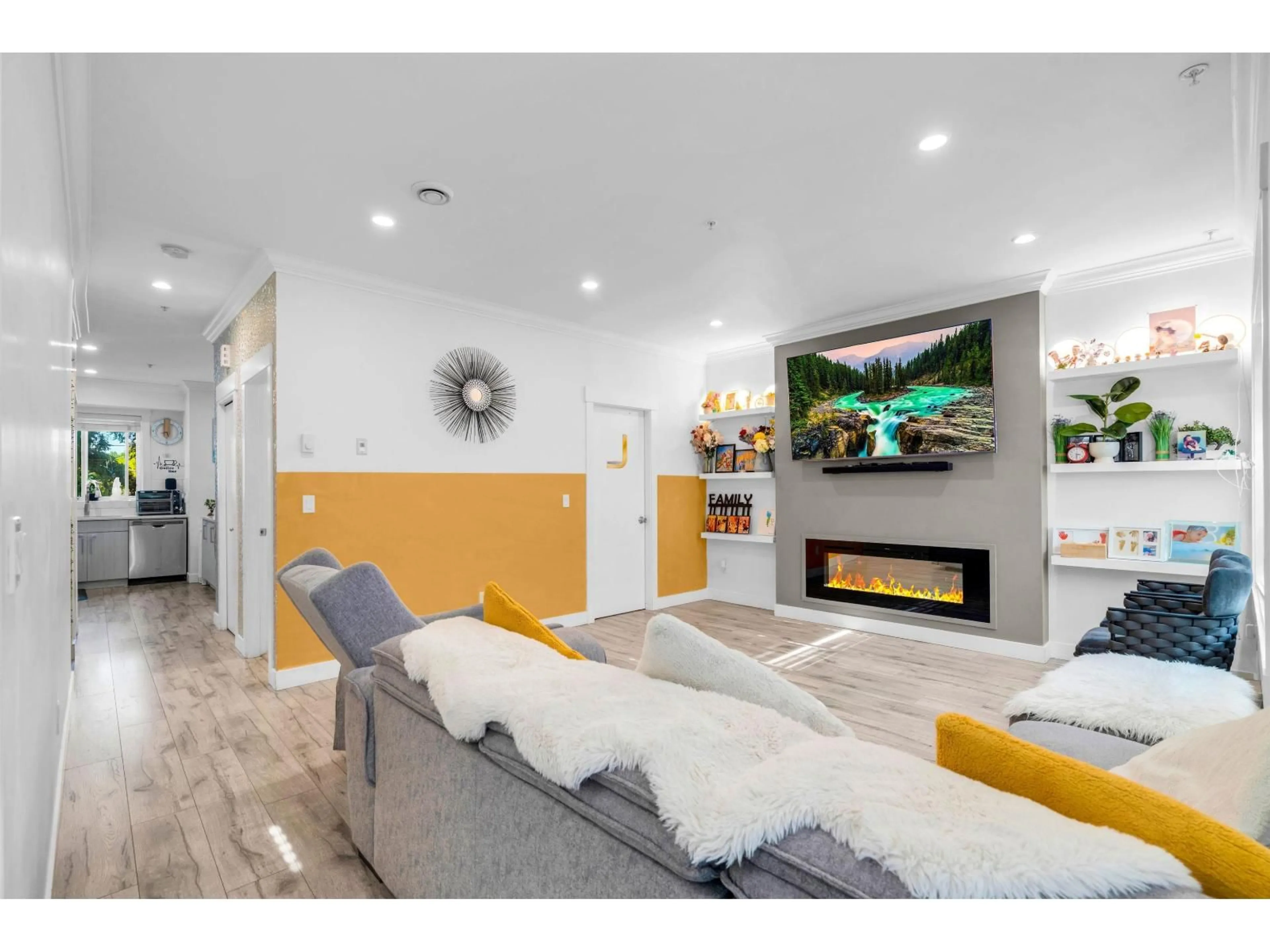 Home theater for 23 - 7247 140 STREET, Surrey British Columbia V3W1K8