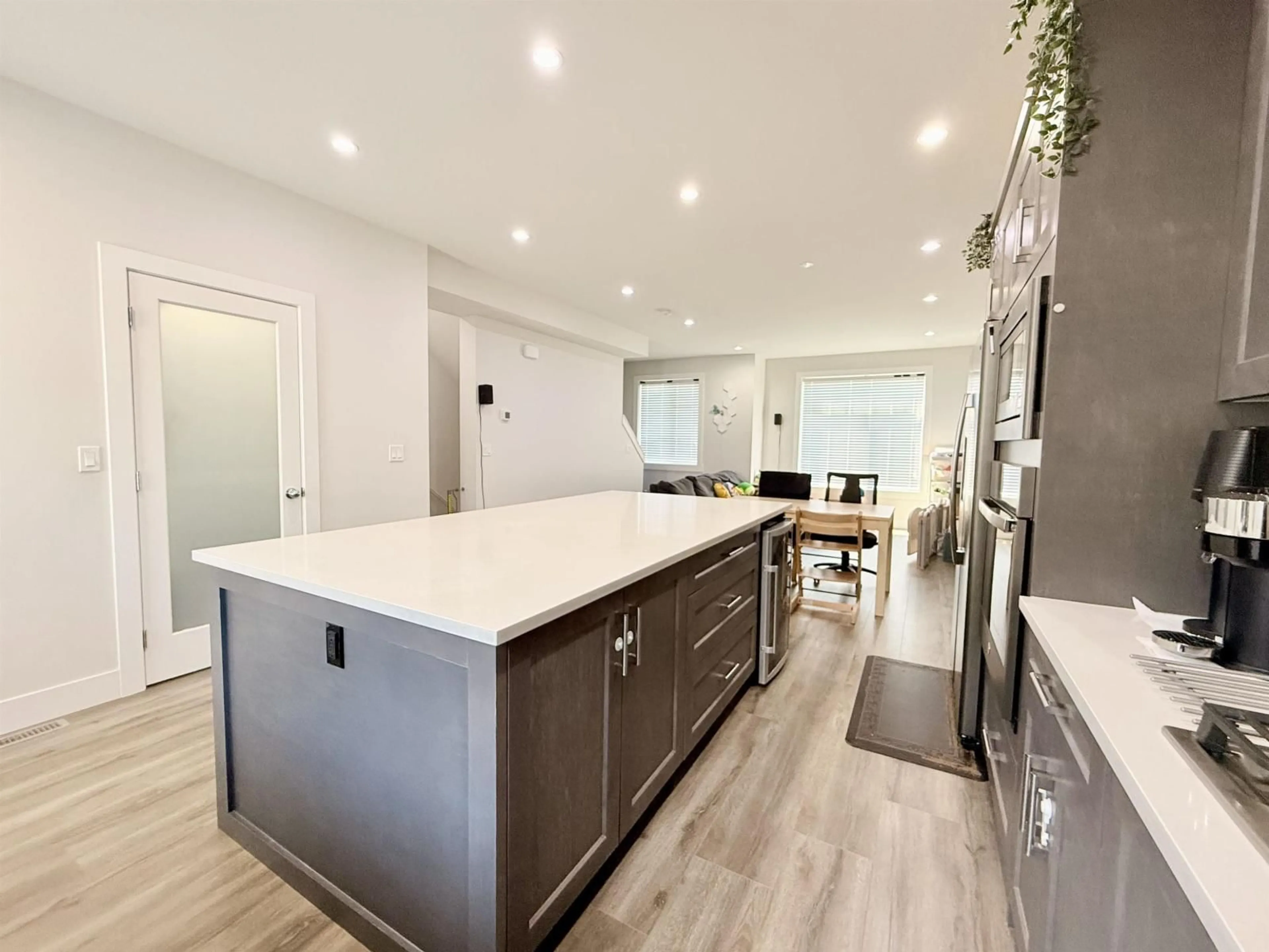Open concept kitchen, unknown for 3 - 19239 70 AVENUE, Surrey British Columbia V4N6S8