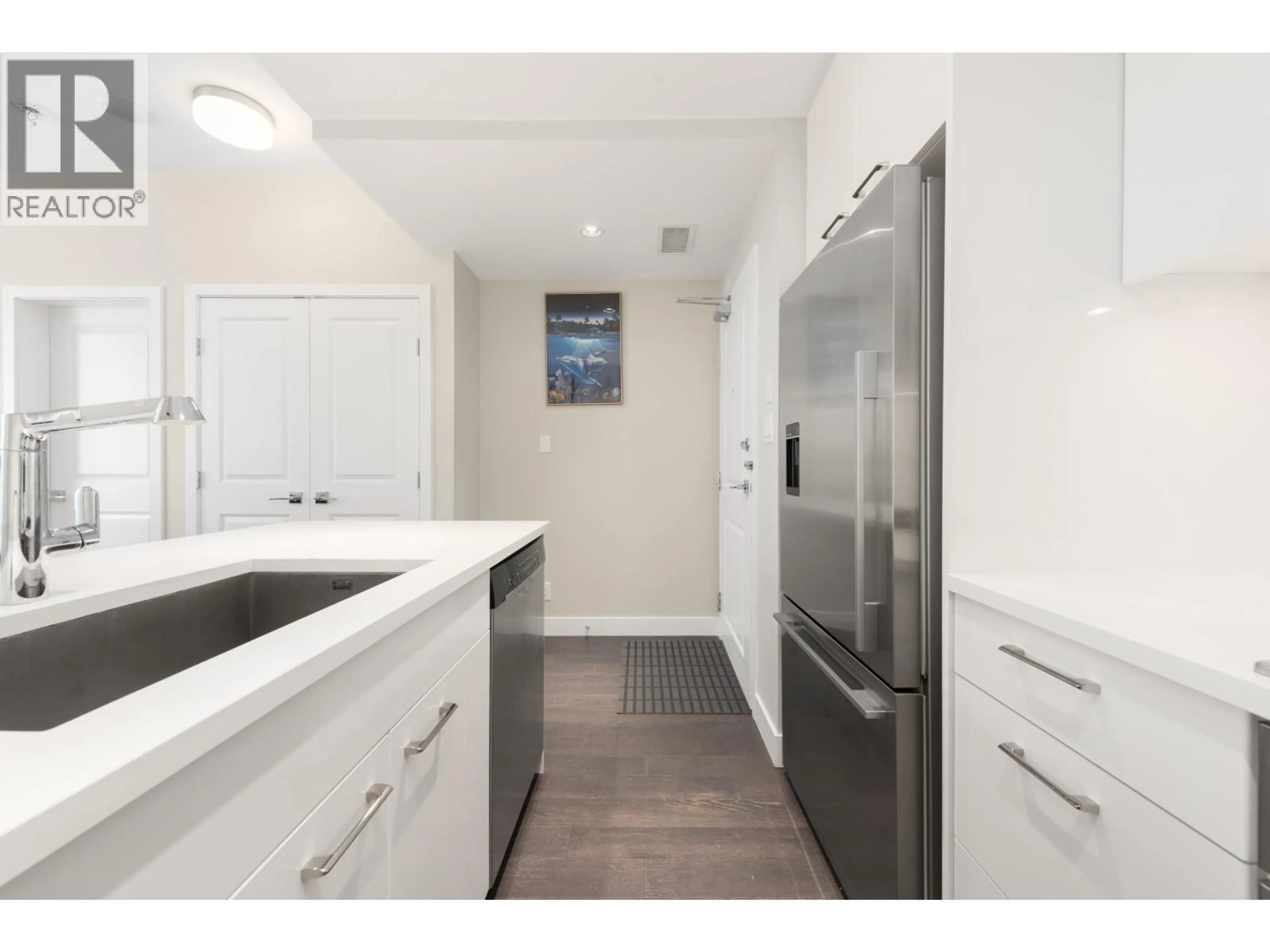 Standard kitchen, unknown for 205 - 6383 CAMBIE STREET, Vancouver British Columbia V5Z3B2
