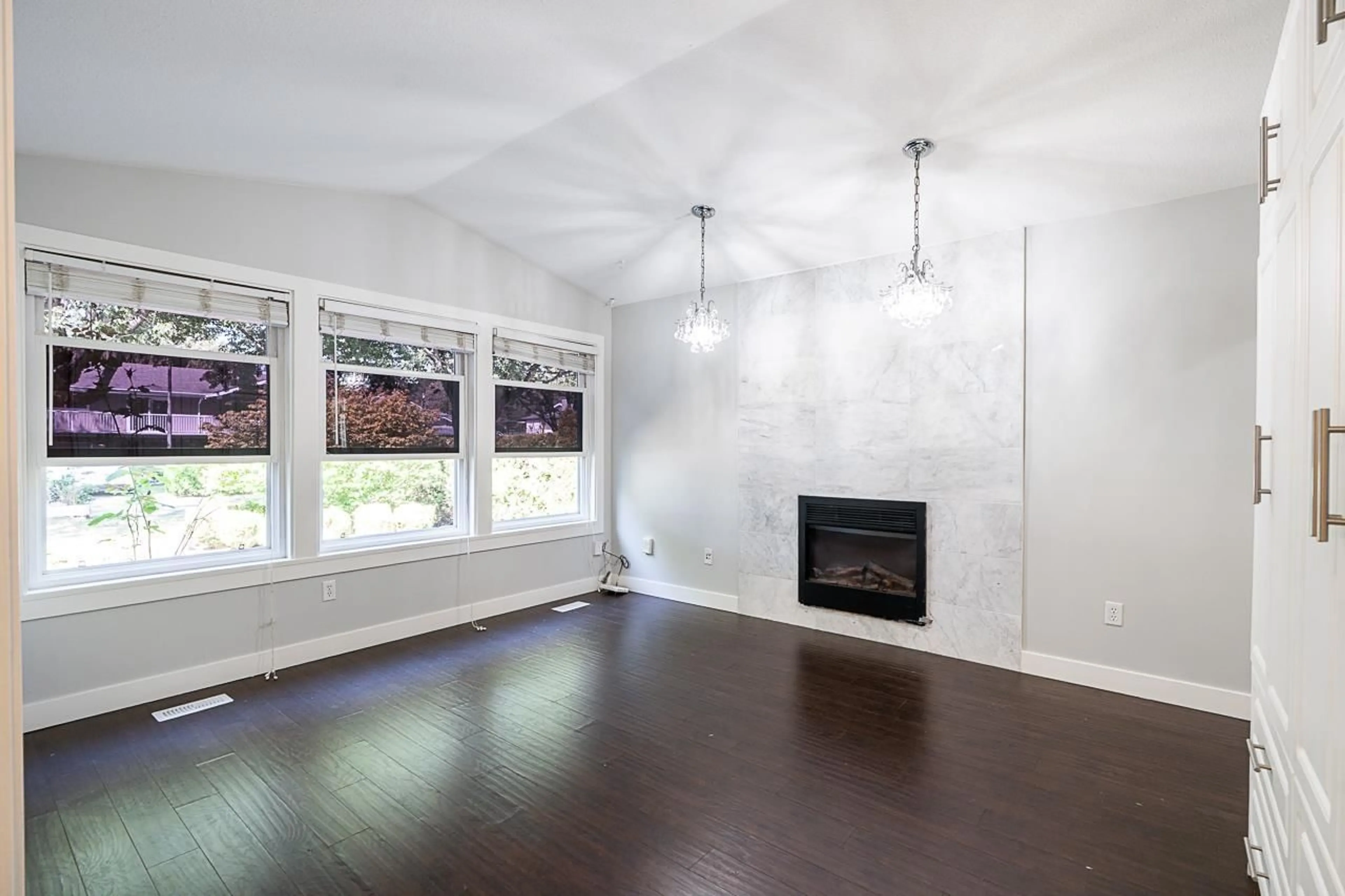 Unknown for 13032 61 AVENUE, Surrey British Columbia V3X2H5