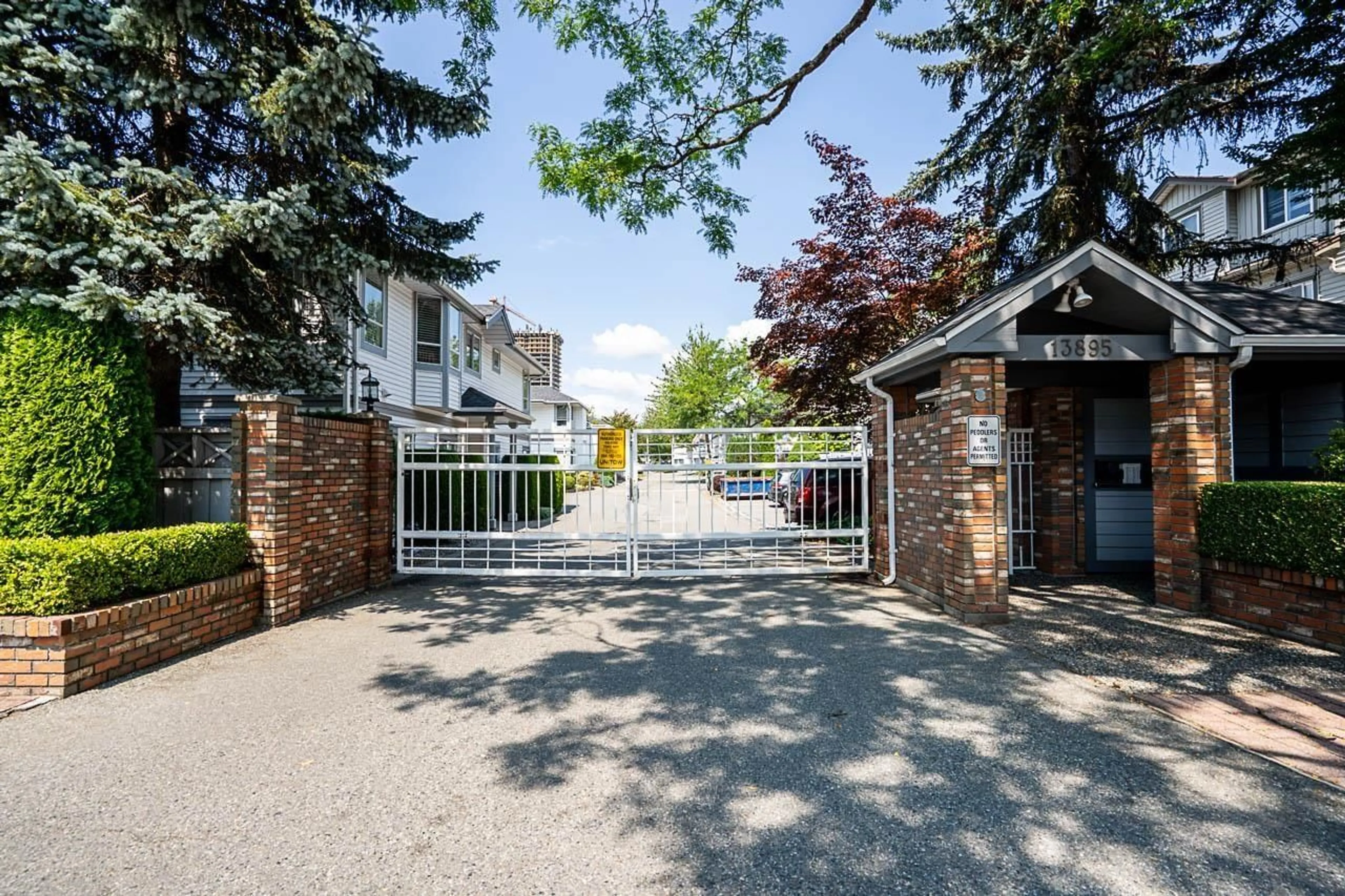 Unknown for 222 - 13895 102 AVENUE, Surrey British Columbia V3T1P2