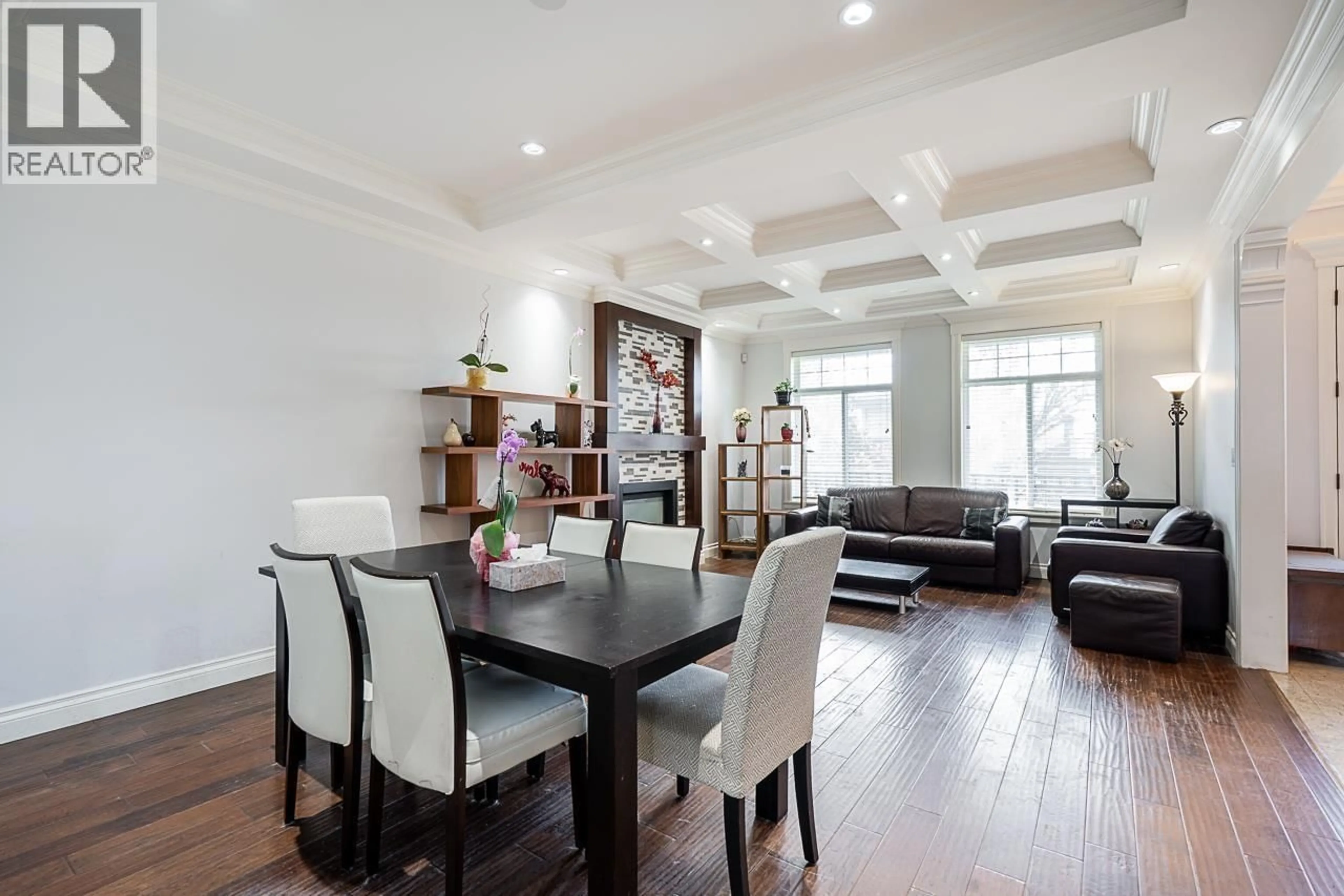 Dining room, wood/laminate floor for 3795 UNION STREET, Burnaby British Columbia V5C2W2