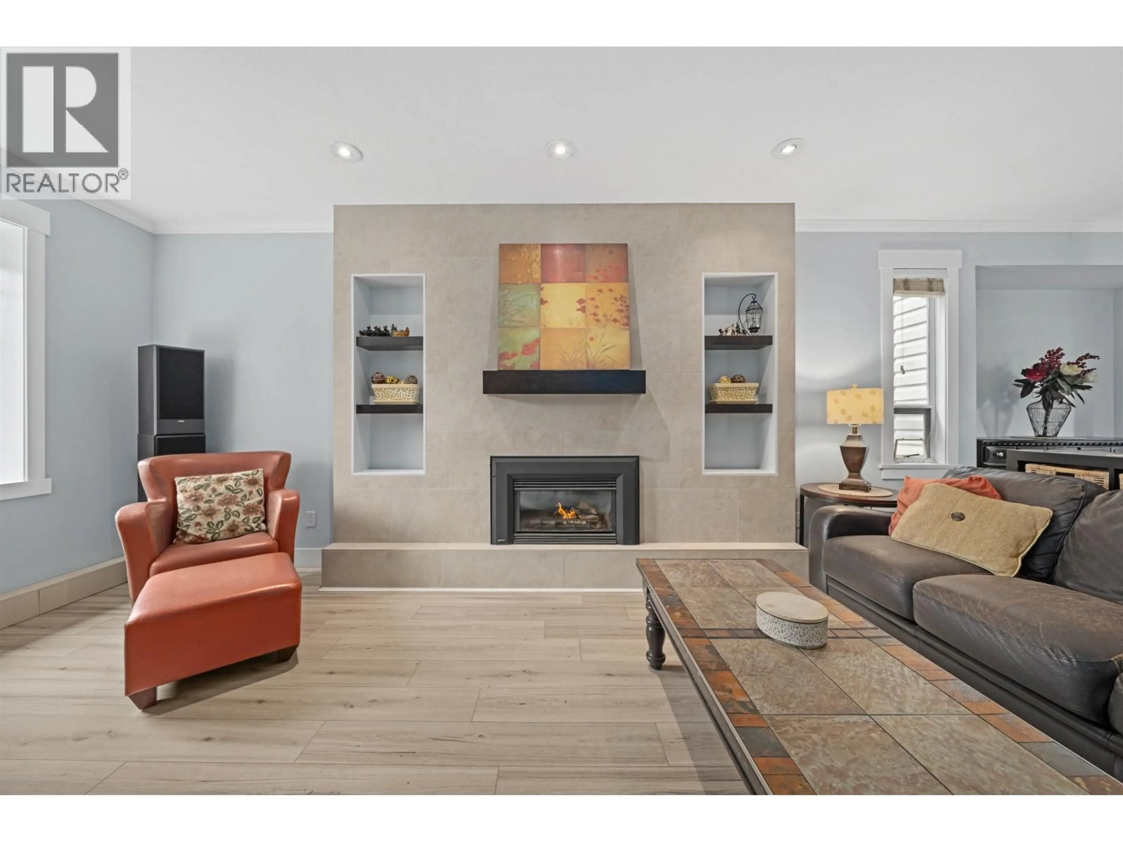 Living room with furniture, unknown for 20240 121 AVENUE, Maple Ridge British Columbia V2X9P1
