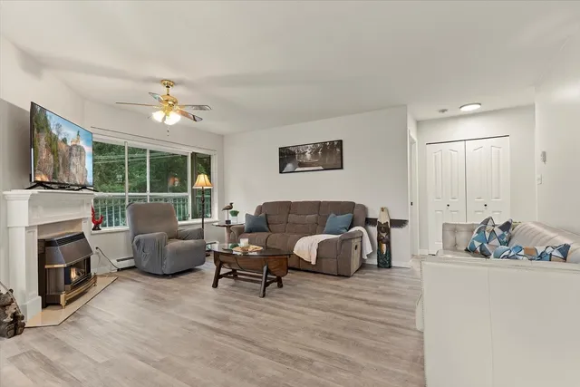 307 - 2491 GLADWIN ROAD, Abbotsford 4