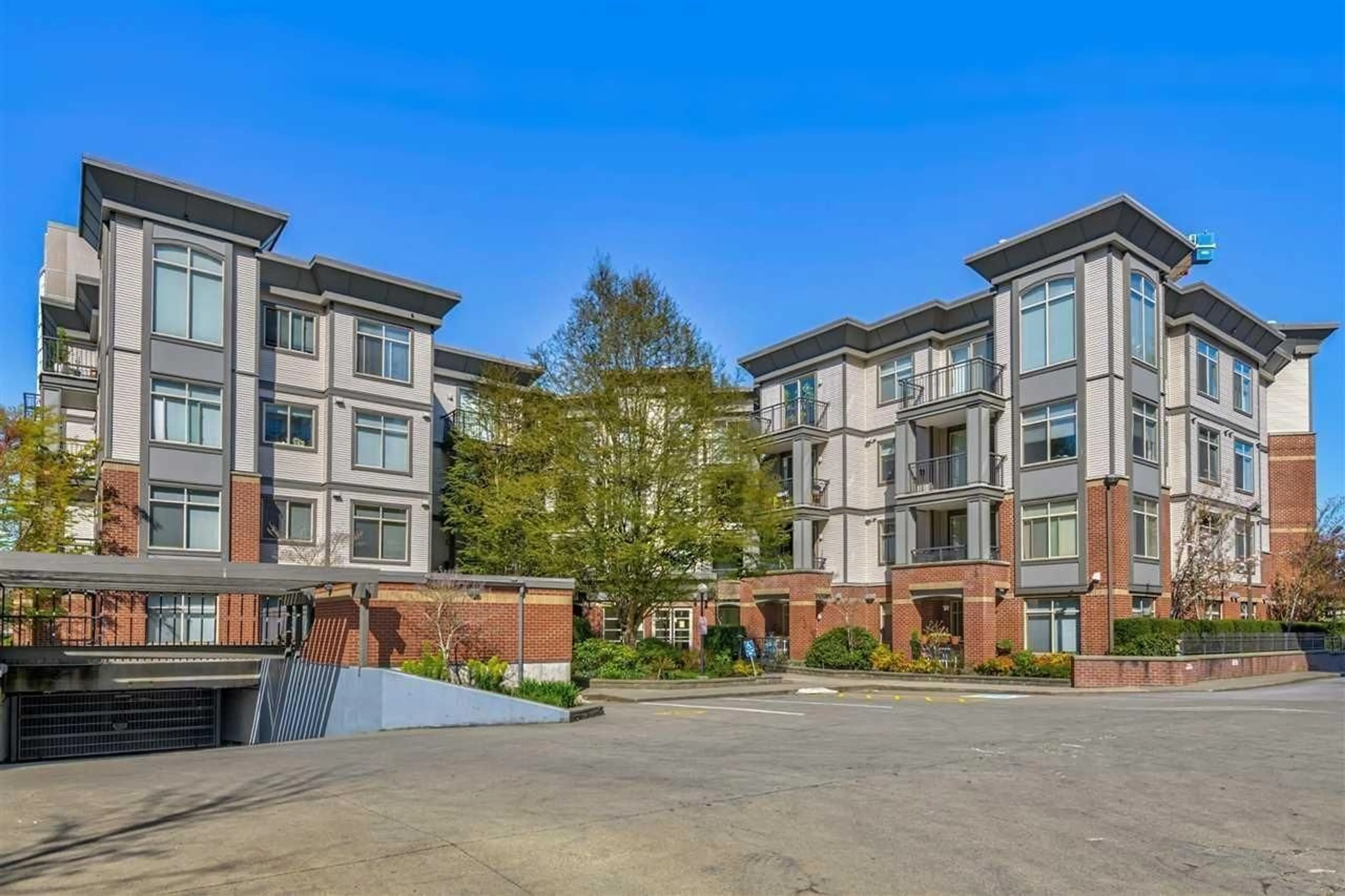 Unknown for 301 - 10499 UNIVERSITY DRIVE, Surrey British Columbia V3T0A4