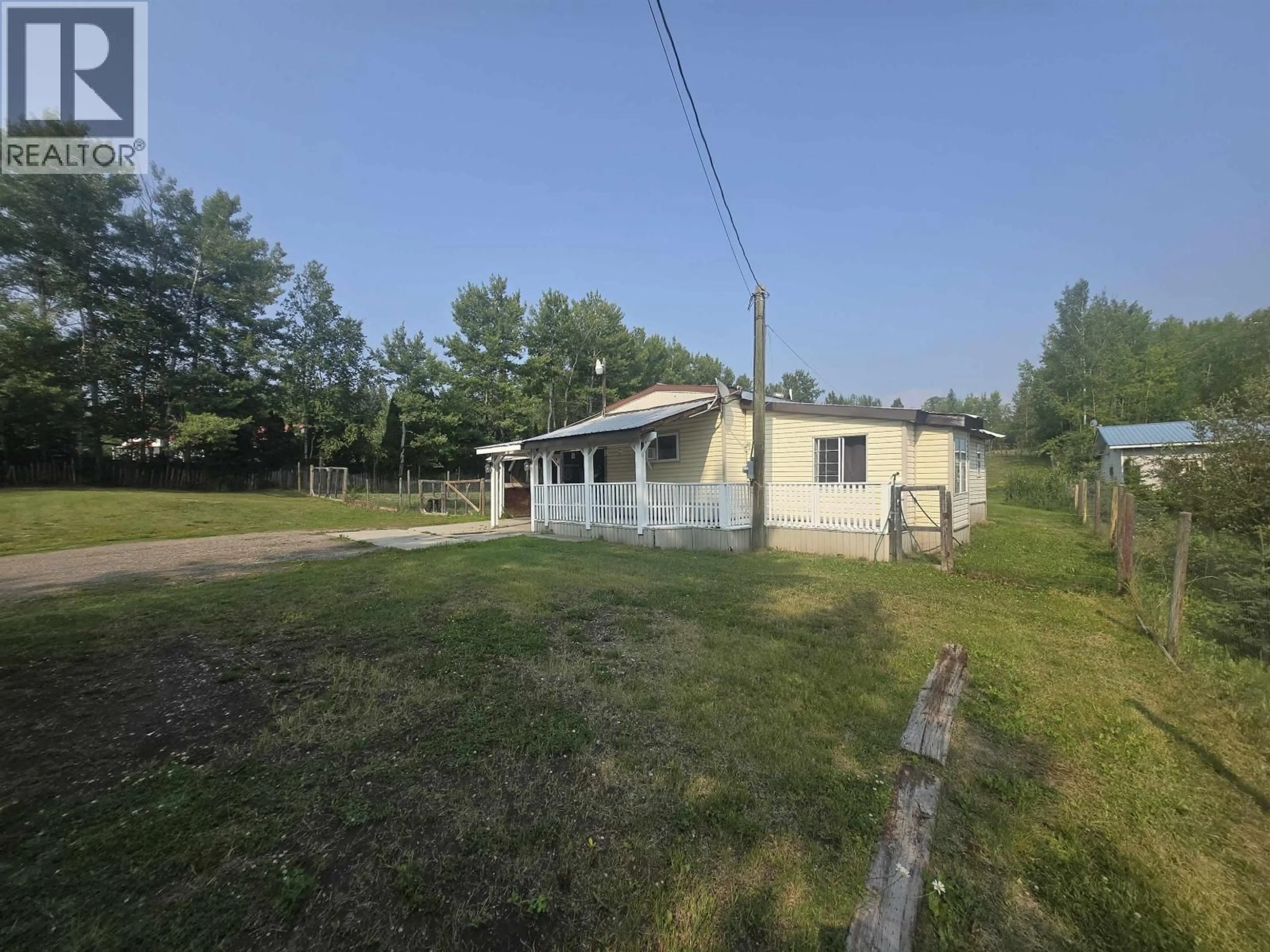 A pic from outside/outdoor area/front of a property/back of a property/a pic from drone, building for 3231 HAYMAN CRESCENT, Quesnel British Columbia V2J6K7