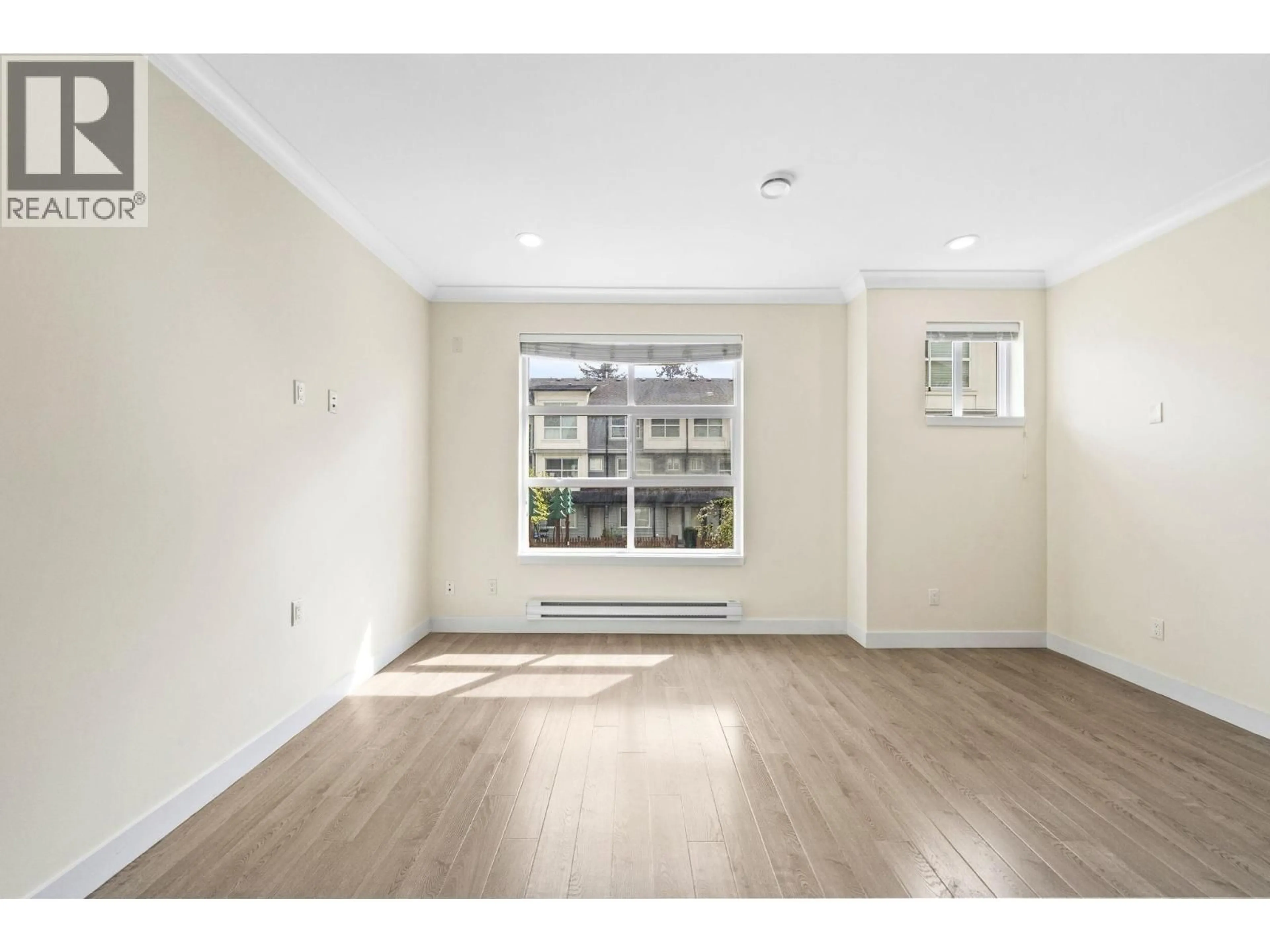 A pic of a room for 2 - 4191 NO.4 ROAD, Richmond British Columbia V6X2M2