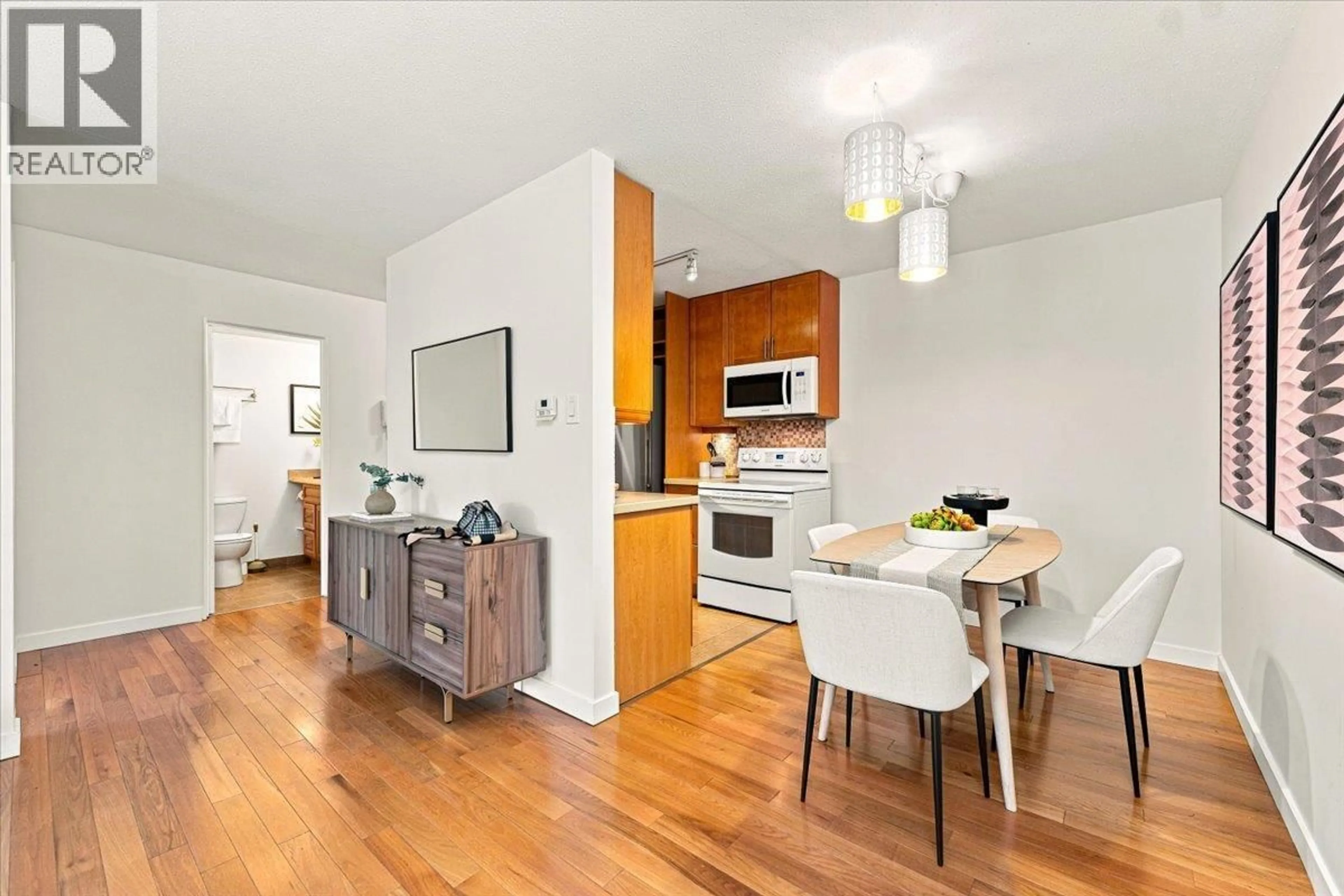 Unknown for 208 - 3787 4TH AVENUE, Vancouver British Columbia V6R1P4