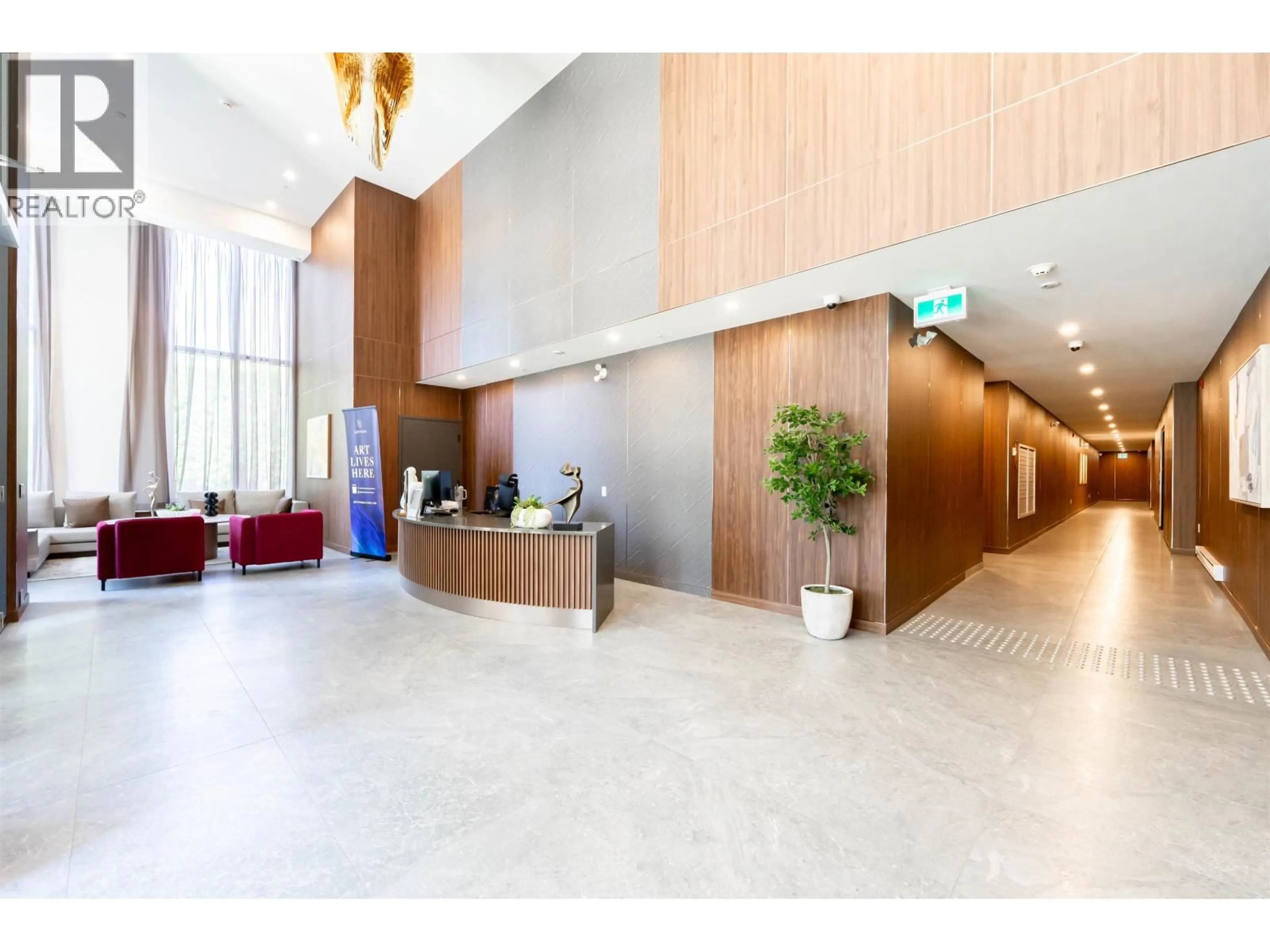 Indoor foyer for 403 - 2105 46TH AVENUE, Vancouver British Columbia V6M0E8