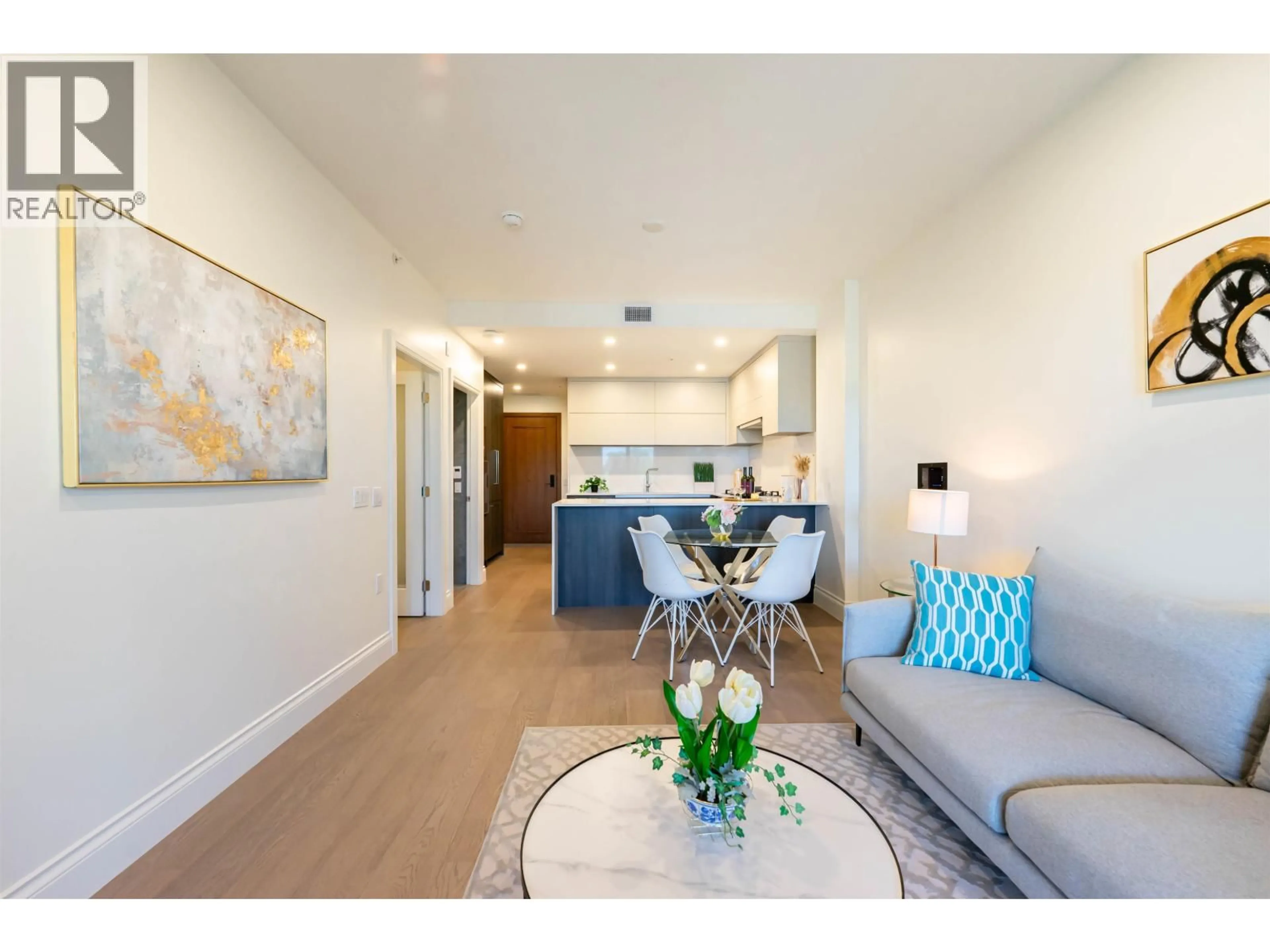 Living room with furniture, unknown for 403 - 2105 46TH AVENUE, Vancouver British Columbia V6M0E8