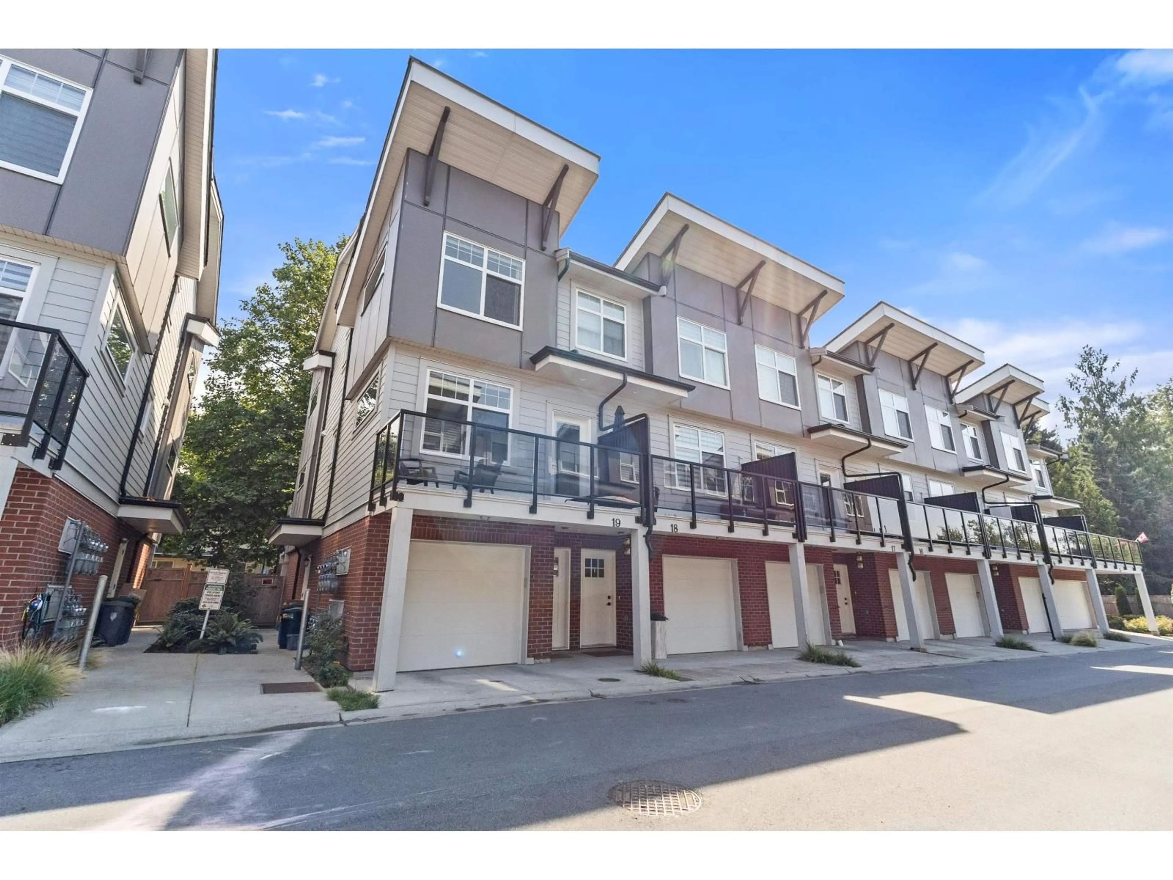 Unknown for 19 - 22334 48 AVENUE, Langley British Columbia V3A3N5