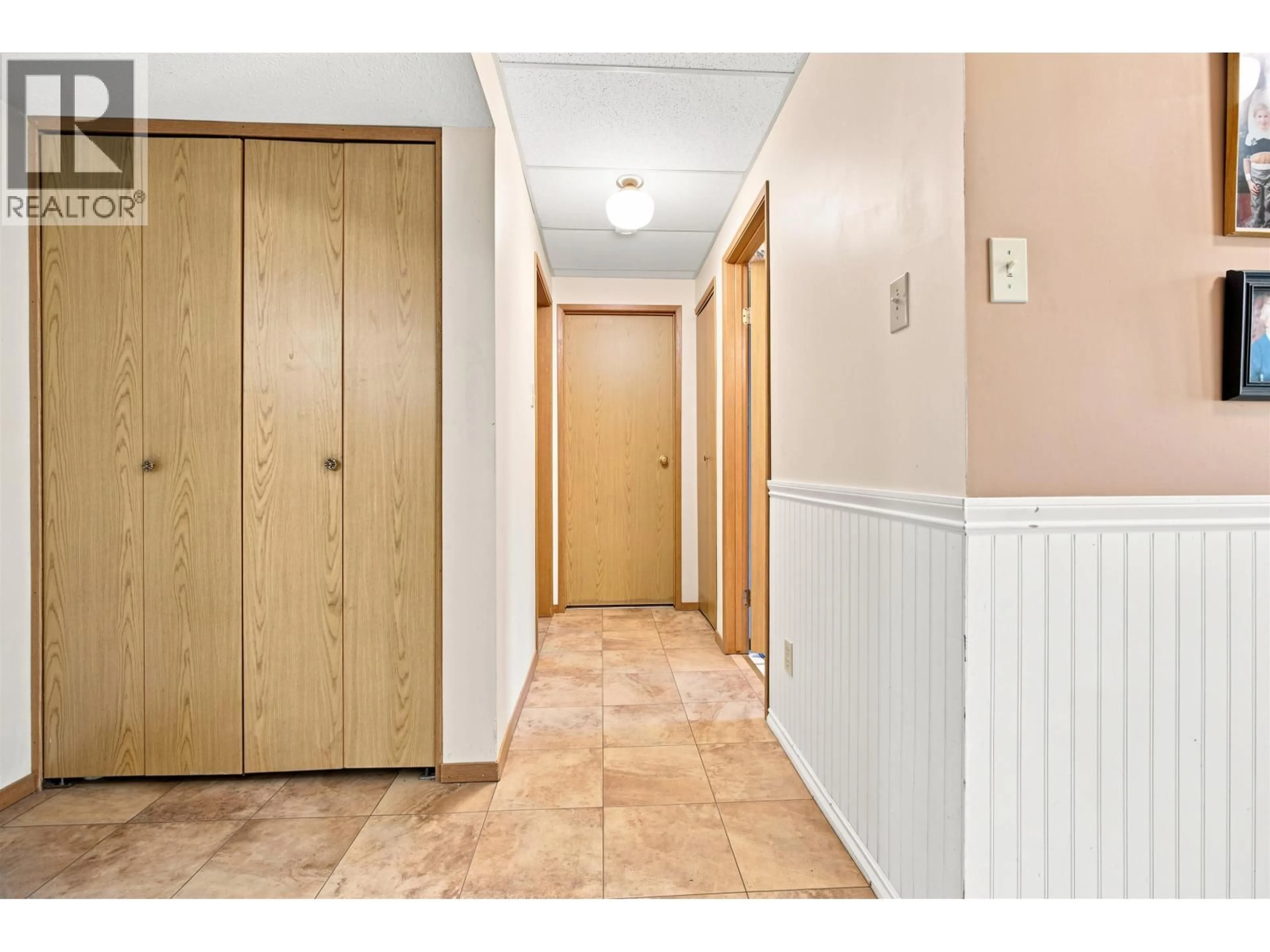 Indoor entryway for 601 WHITEBOTTOM ROAD, Terrace British Columbia V8G0E4