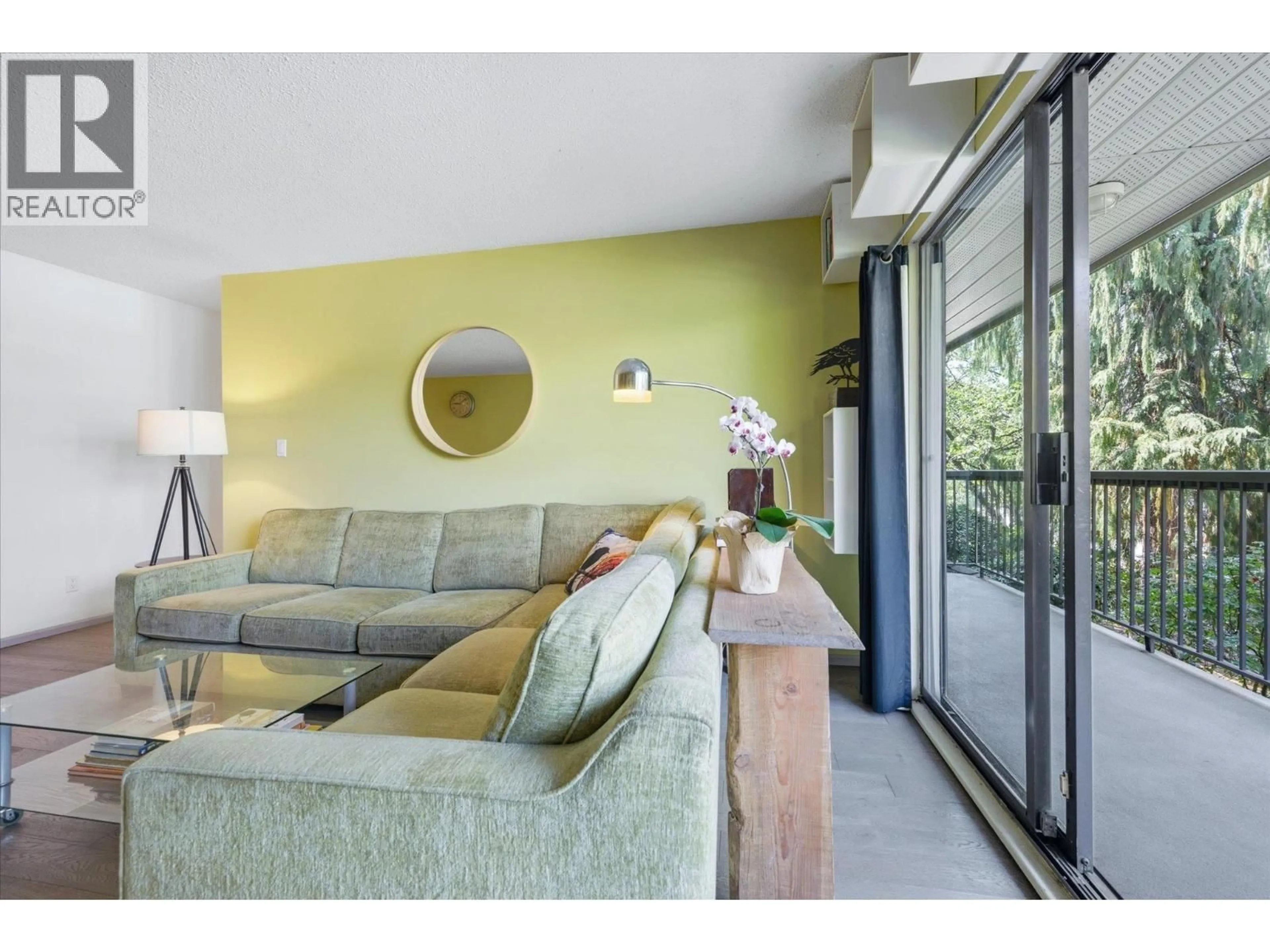 Living room with furniture, unknown for 201 - 1622 FRANCES STREET, Vancouver British Columbia V5L1Z4