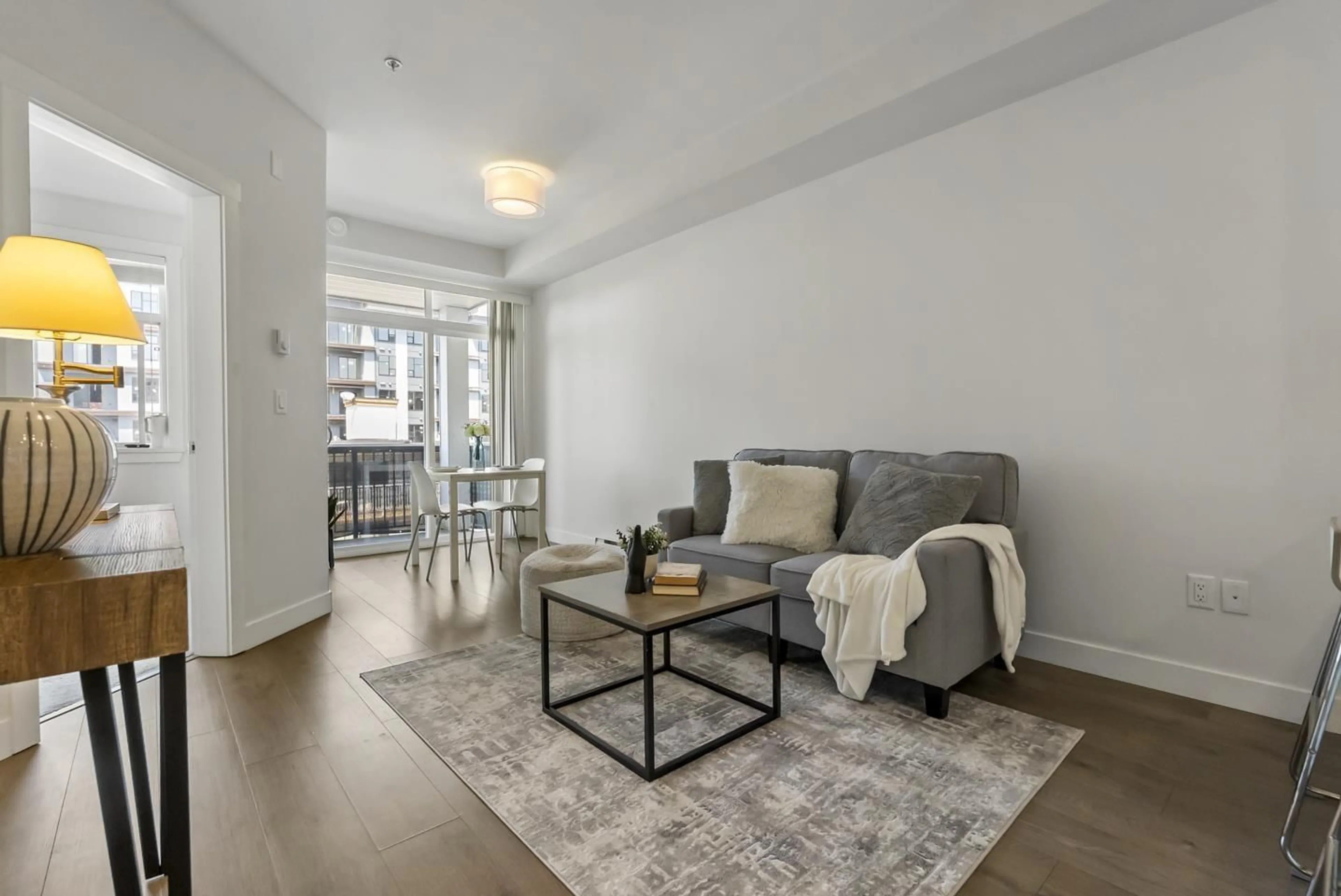 Living room with furniture, unknown for 313 - 20686 EASTLEIGH CRESCENT, Langley British Columbia V3A0M4