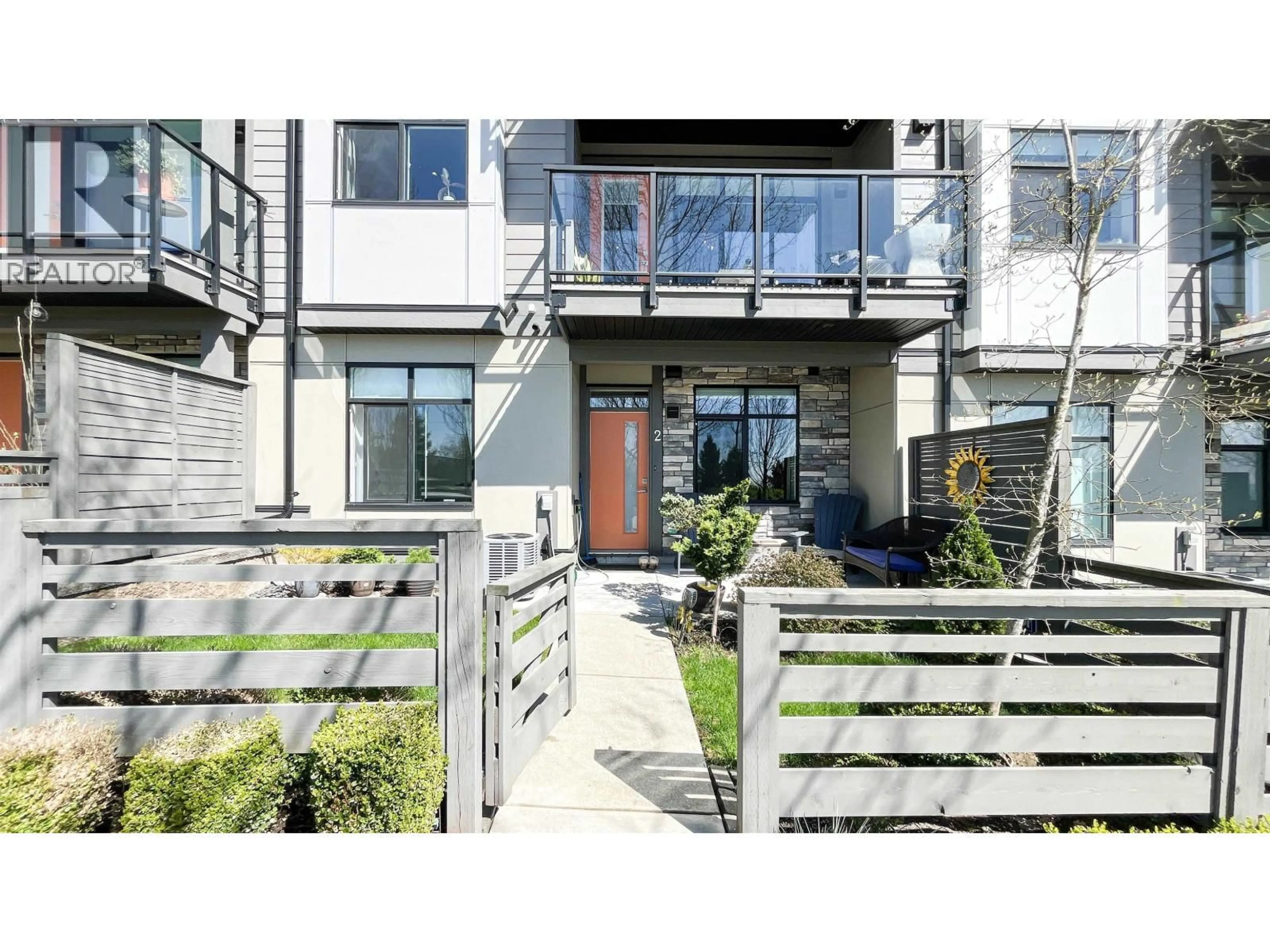 Unknown for 2 - 3535 PRINCETON AVENUE, Coquitlam British Columbia V3E0P1