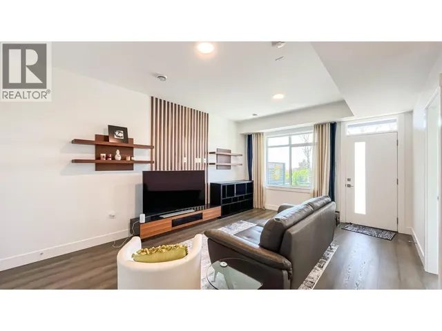2 - 3535 PRINCETON AVENUE, Coquitlam 5