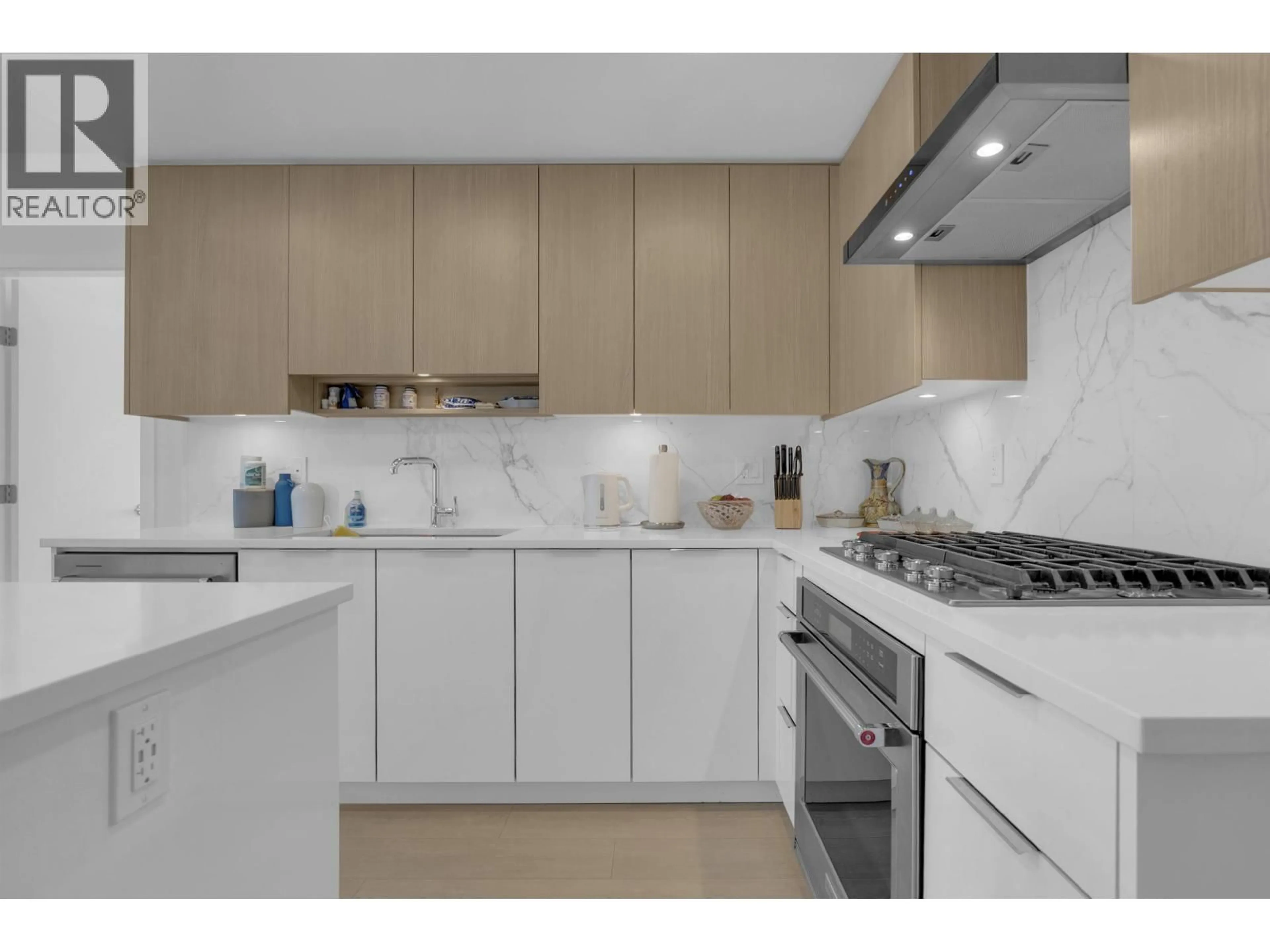 Standard kitchen, unknown for 1106 - 7769 PARK CRESCENT CRESCENT, Burnaby British Columbia V3N0J7