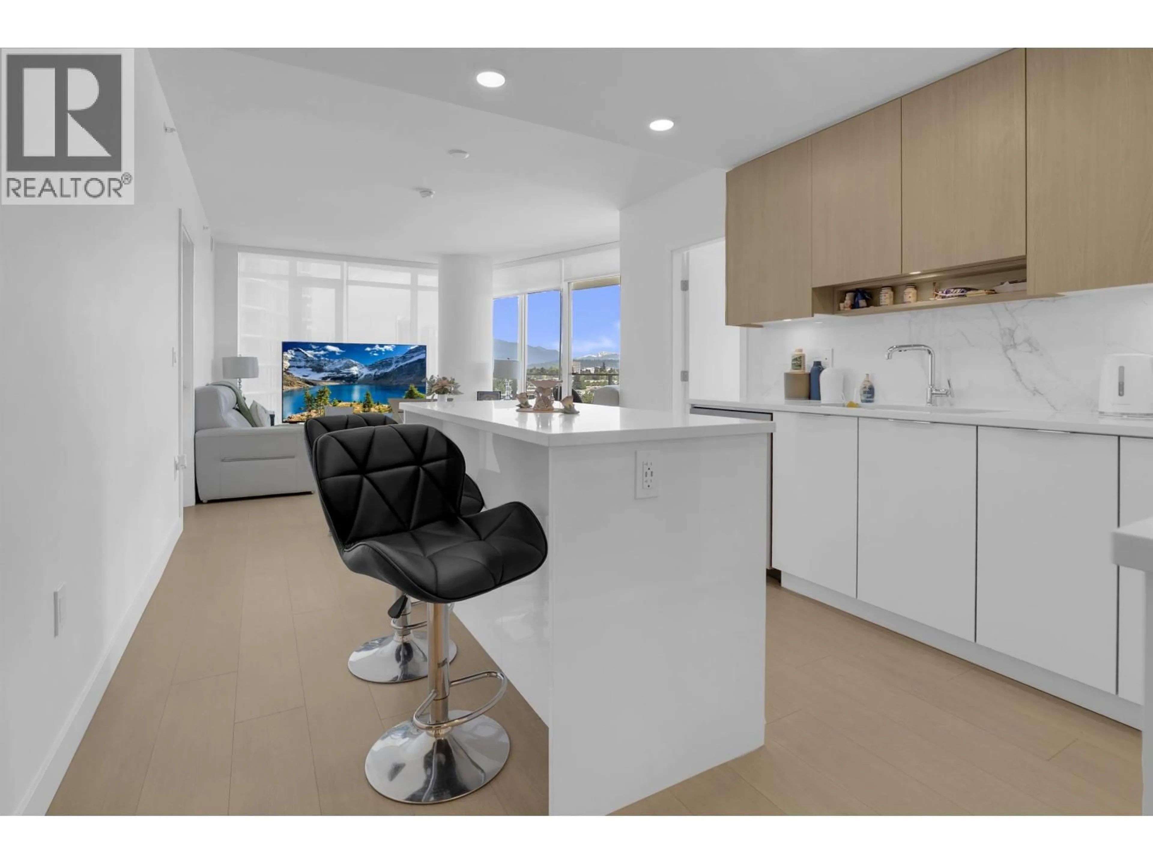 Open concept kitchen, ceramic/tile floor for 1106 - 7769 PARK CRESCENT CRESCENT, Burnaby British Columbia V3N0J7