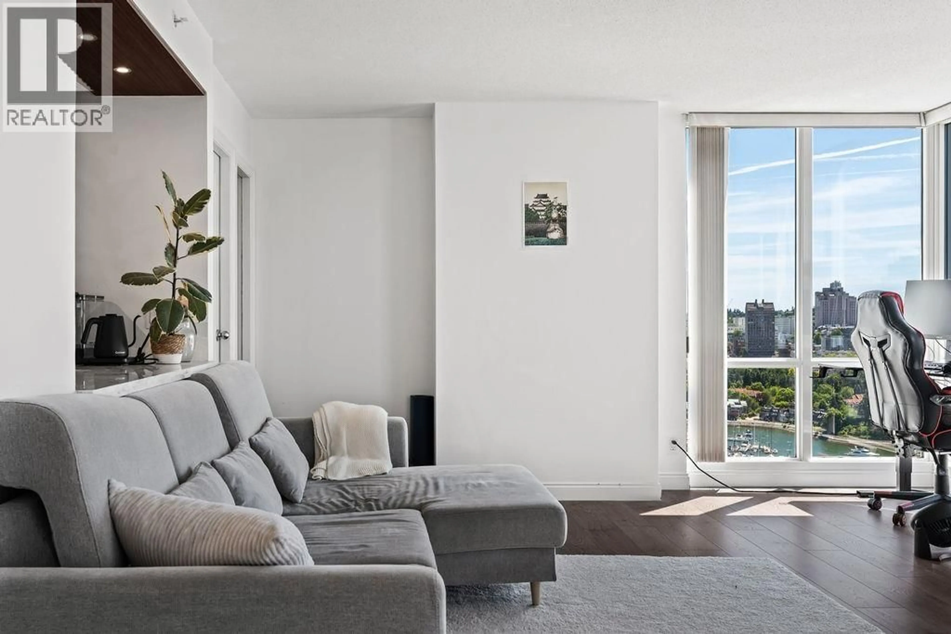 Living room with furniture, unknown for 3302 - 193 AQUARIUS MEWS, Vancouver British Columbia V6Z2Z2