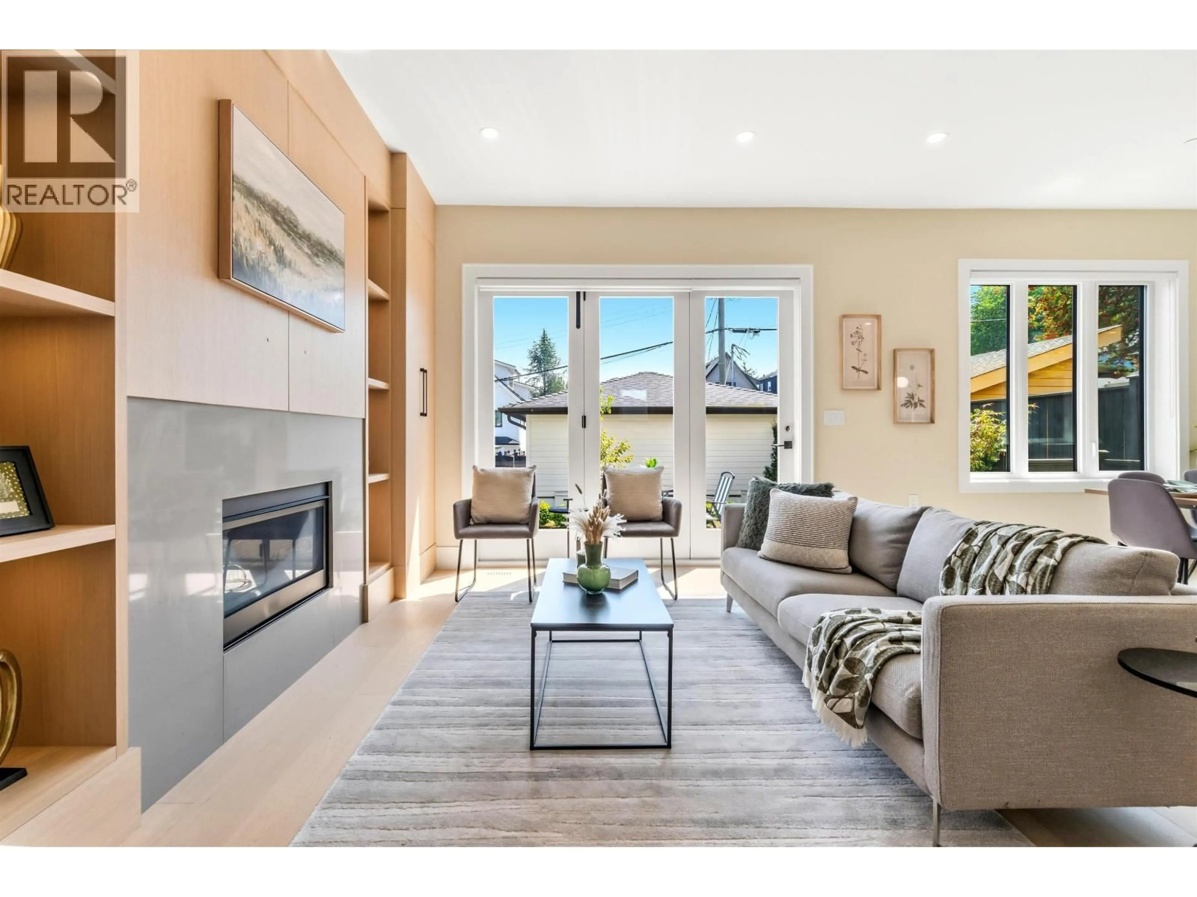 Living room with furniture, unknown for 2 - 1826 2ND AVENUE, Vancouver British Columbia V5N1E2