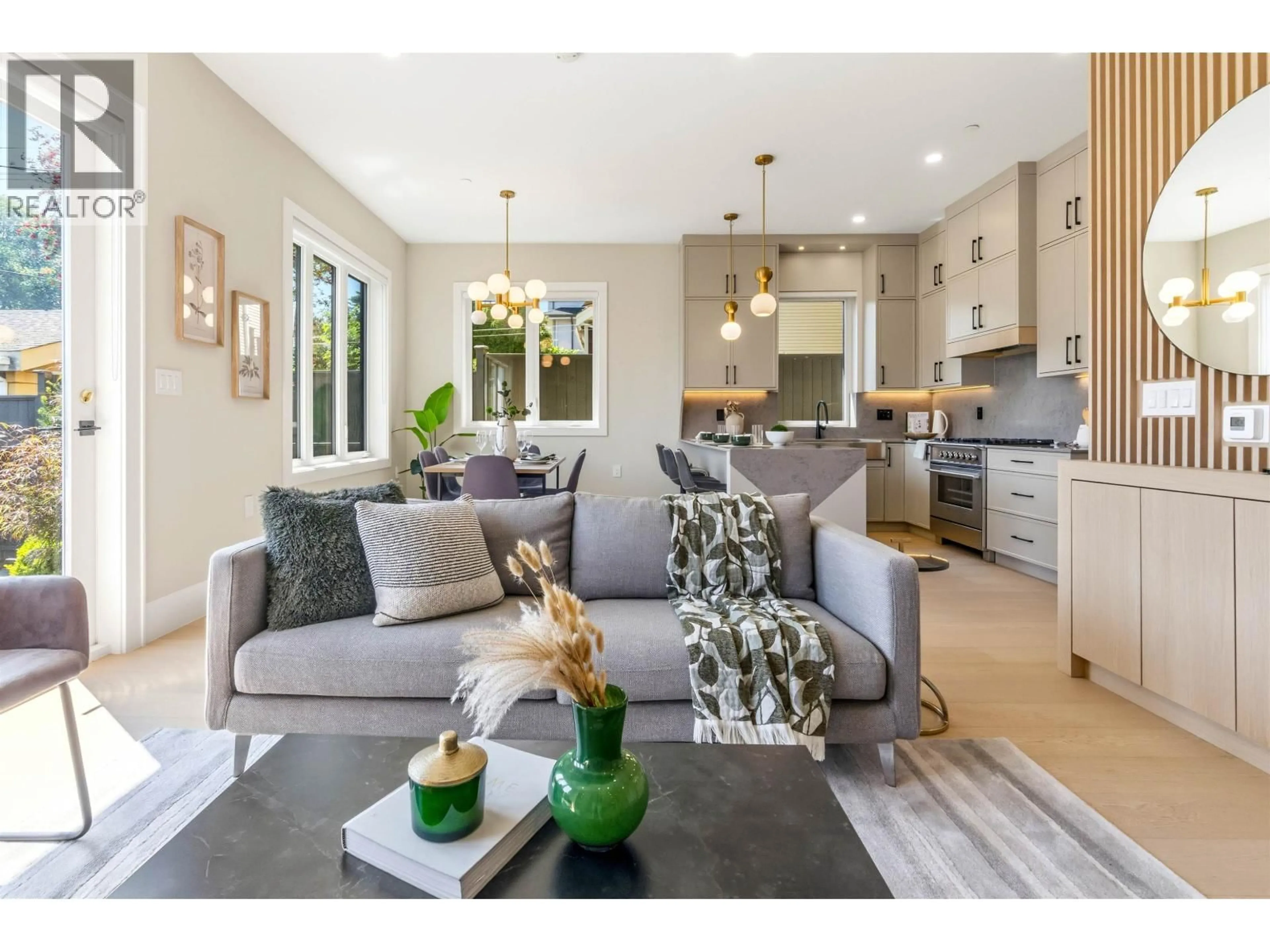 Living room with furniture, unknown for 2 - 1826 2ND AVENUE, Vancouver British Columbia V5N1E2