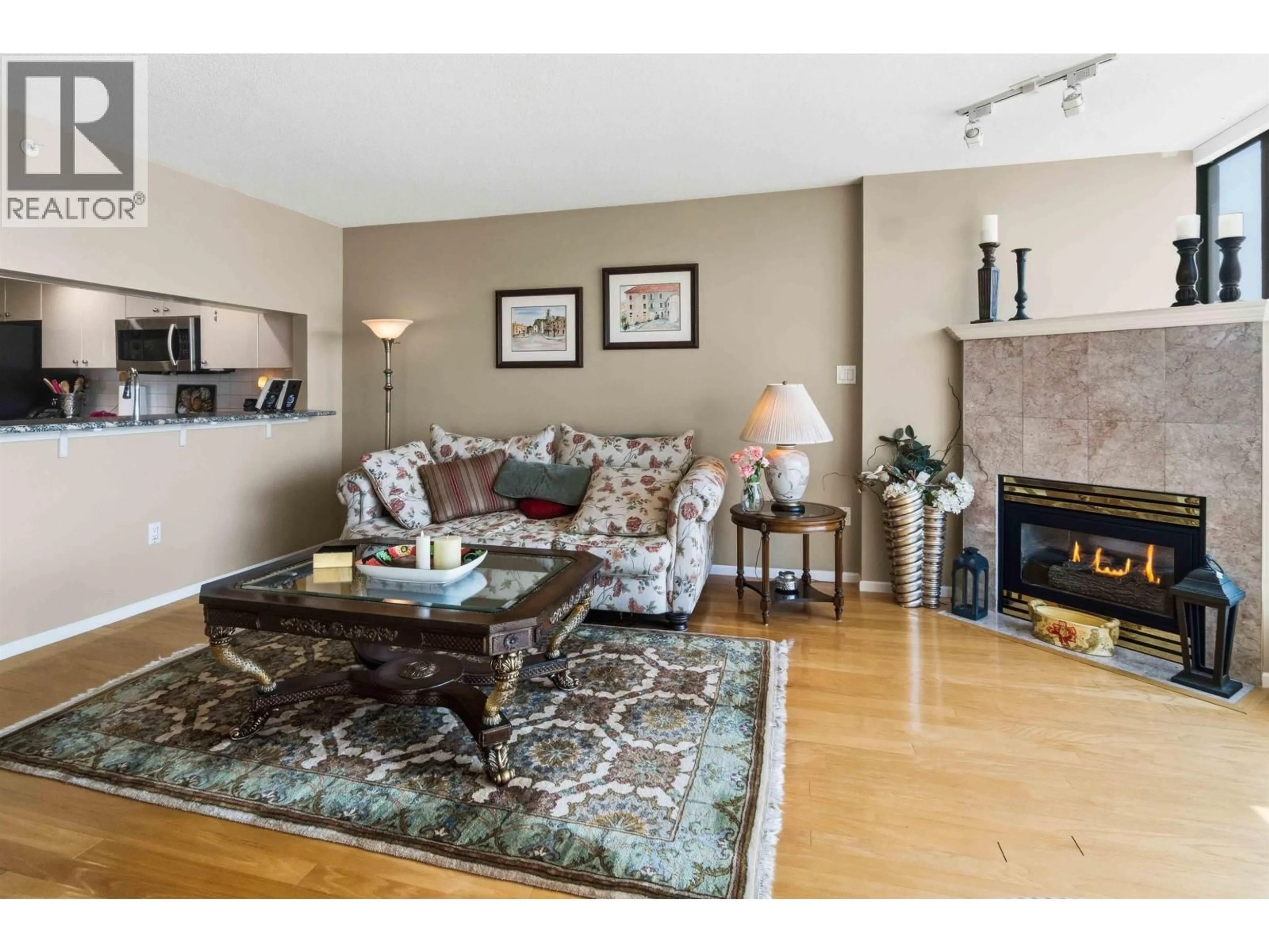Living room with furniture, unknown for 1105 - 1088 QUEBEC STREET, Vancouver British Columbia V6A4H2