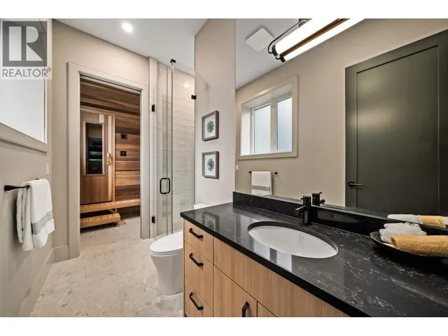 135 OAK COURT, Anmore 5