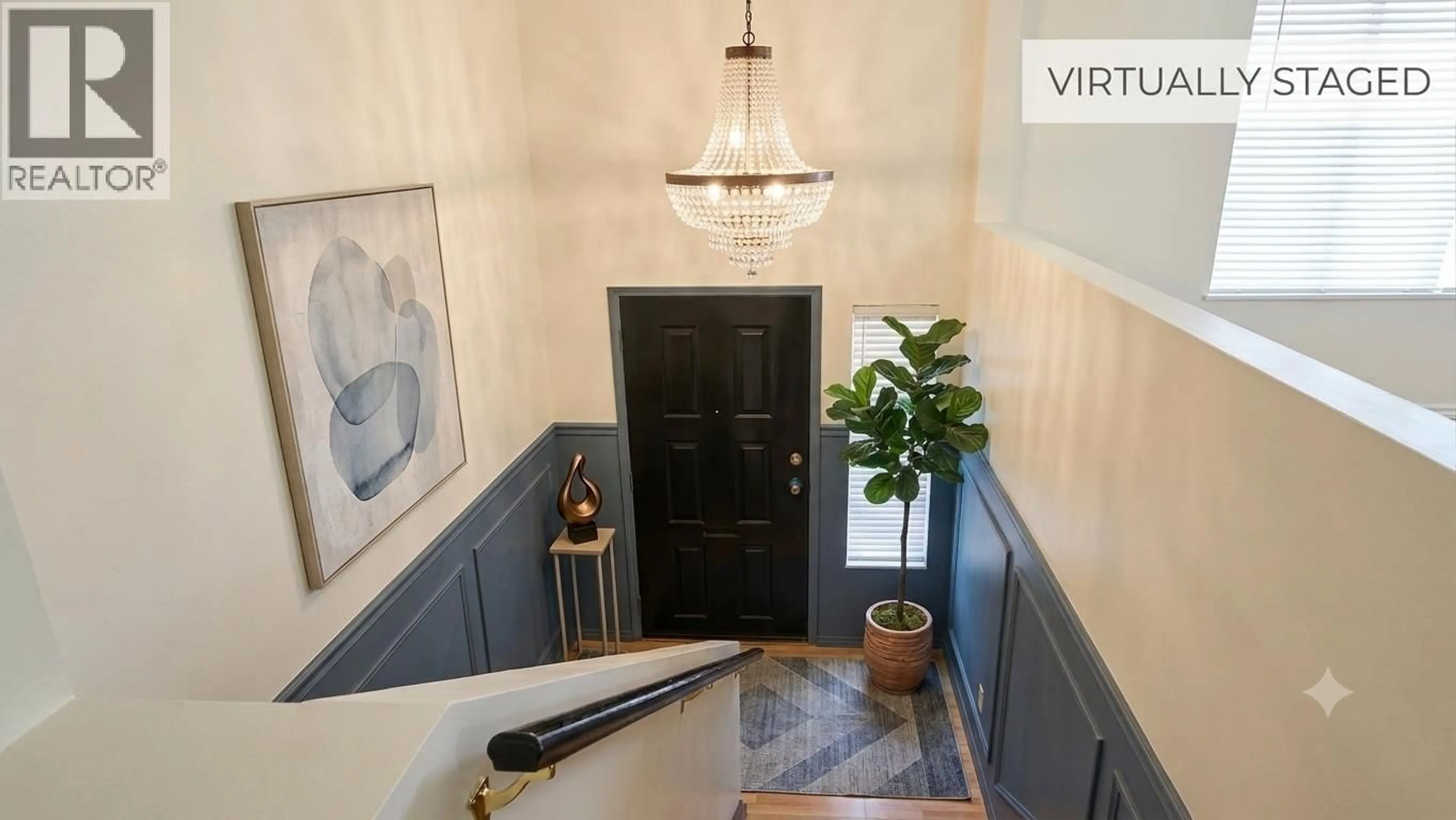 Indoor entryway for 3220 HARWOOD AVENUE, Coquitlam British Columbia V3E1T8
