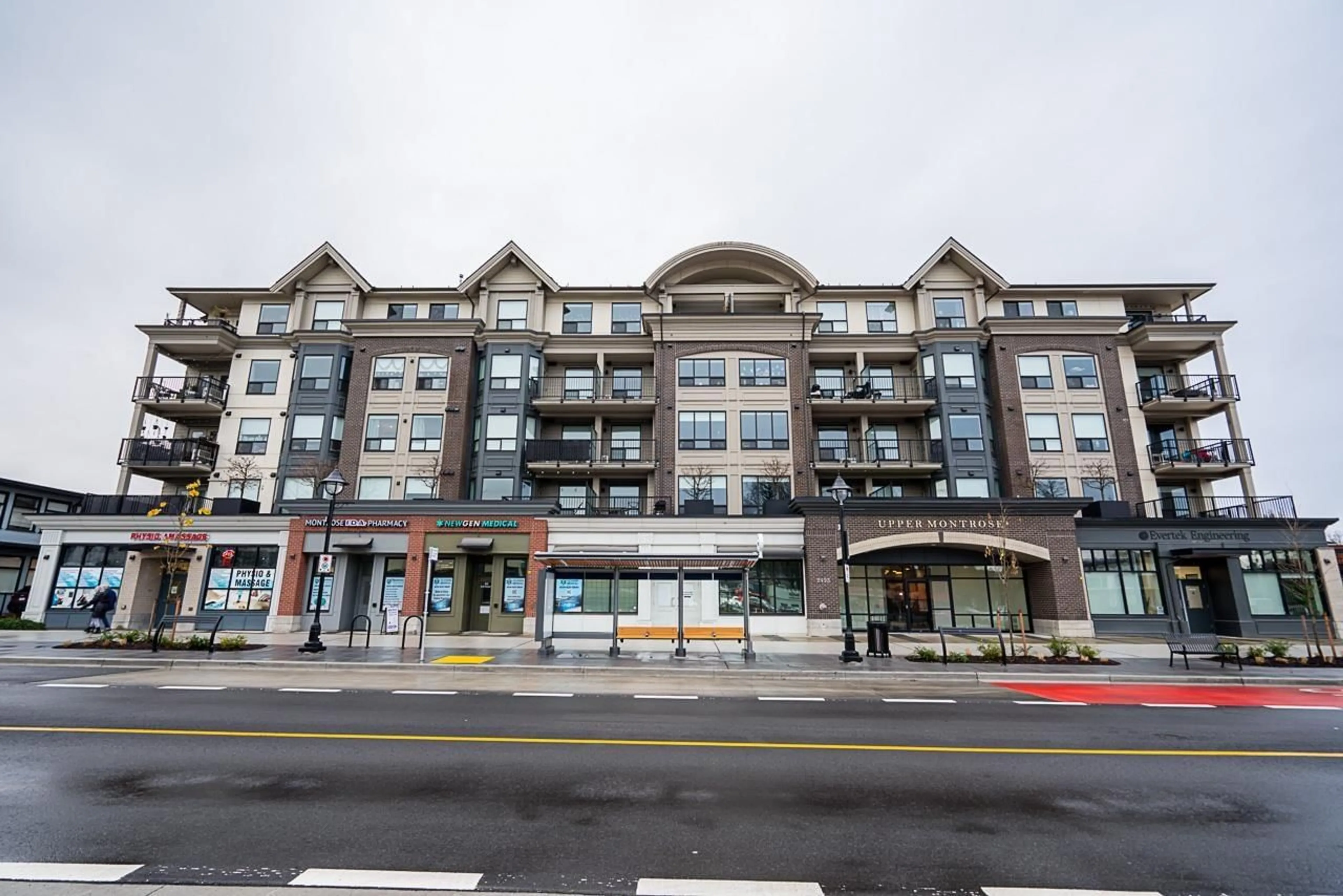 Unknown for 301 - 2493 MONTROSE AVENUE, Abbotsford British Columbia V2S3T2
