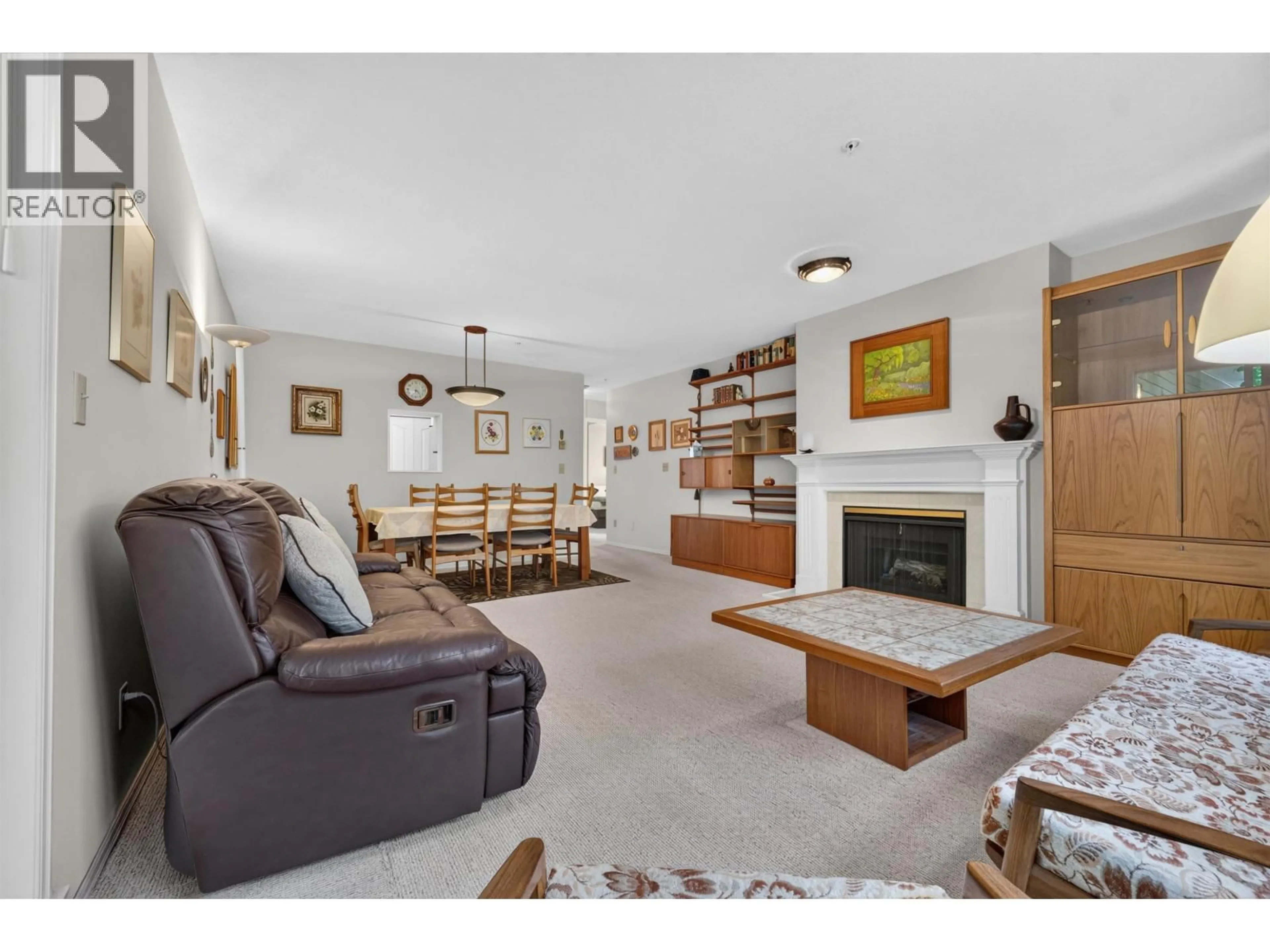 Living room with furniture, unknown for 202 - 725 W 7TH AVENUE, Vancouver British Columbia V5Z1B9