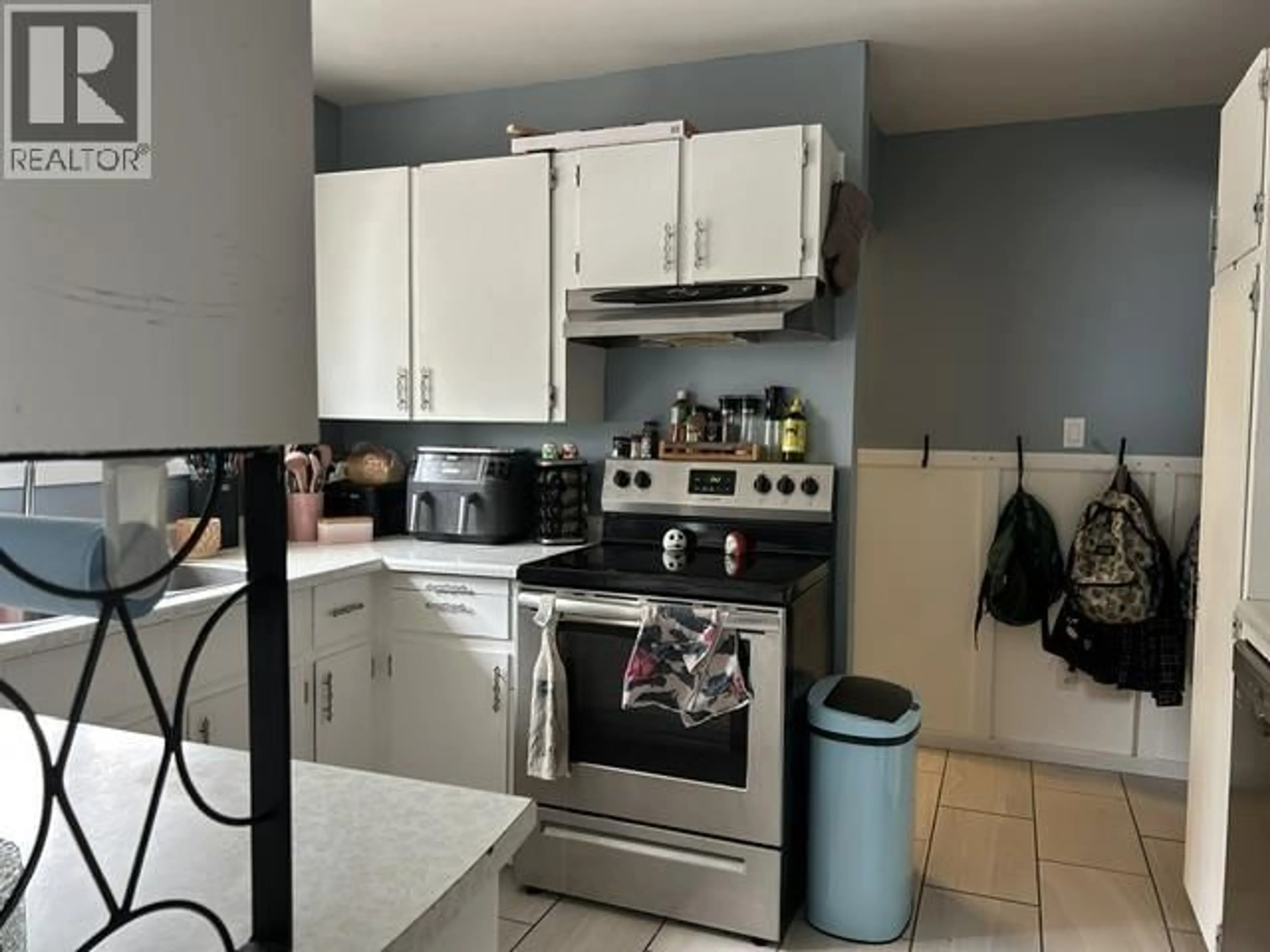 Standard kitchen, unknown for 528 TUNASA DRIVE, Fraser Lake British Columbia V0J1S0