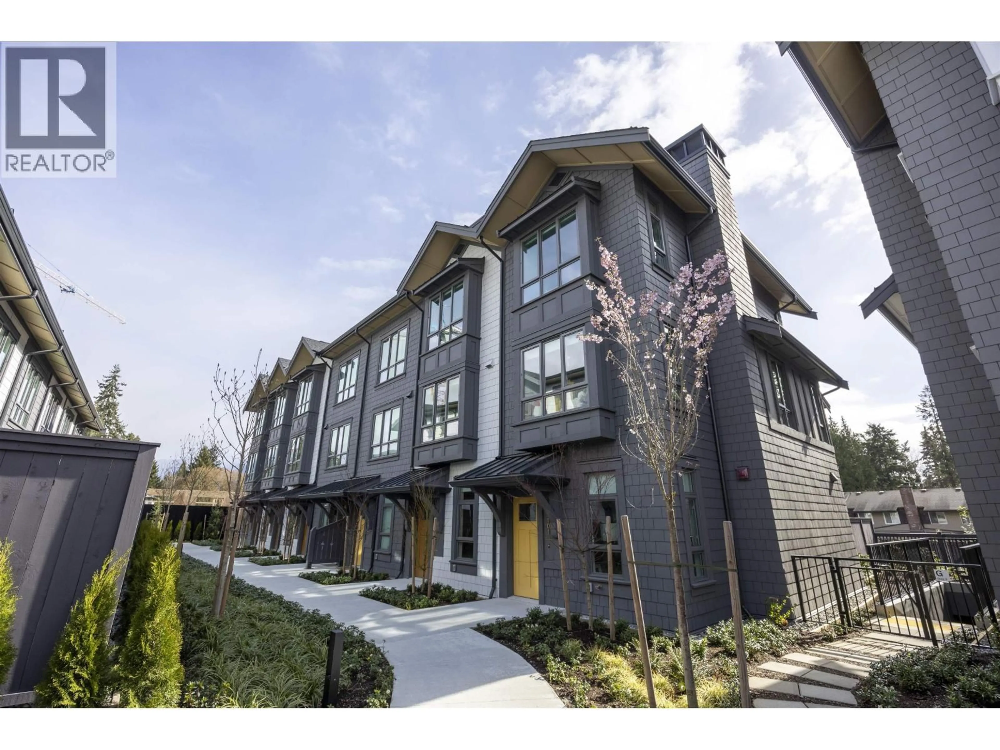 Unknown for 102 - 2322 EMERY COURT, Vancouver British Columbia V7J0G3