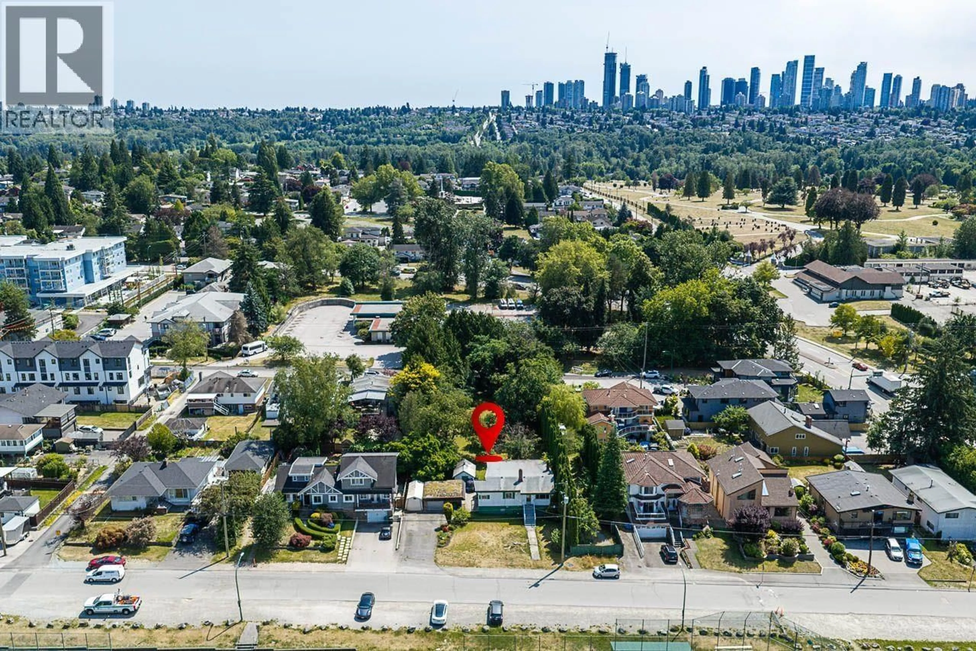 A pic from outside/outdoor area/front of a property/back of a property/a pic from drone, city buildings view from balcony for 5288 HARDWICK STREET, Burnaby British Columbia V5G1P9