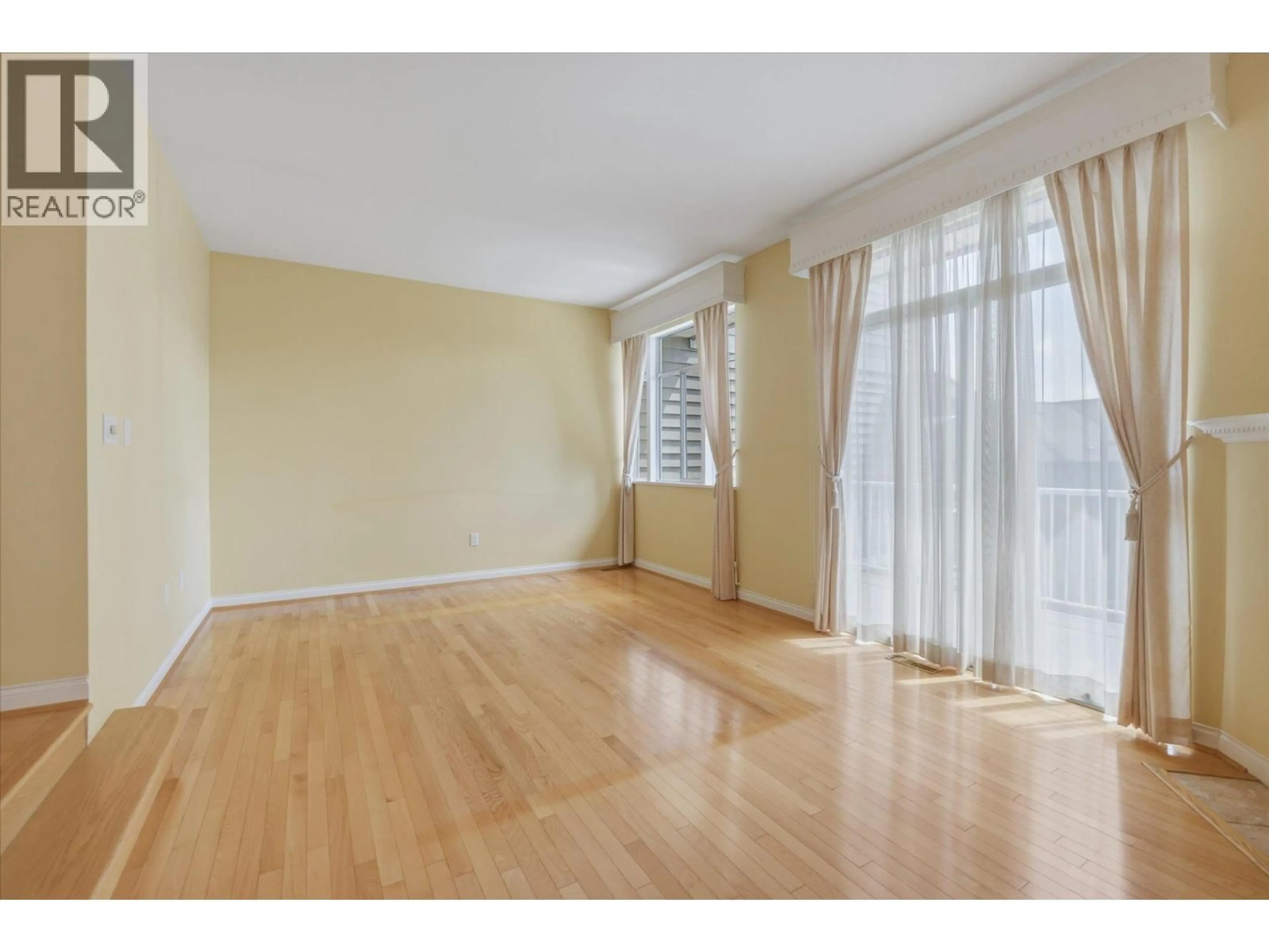 A pic of a room for 18 - 920 CITADEL DRIVE, Port Coquitlam British Columbia V3C5X8