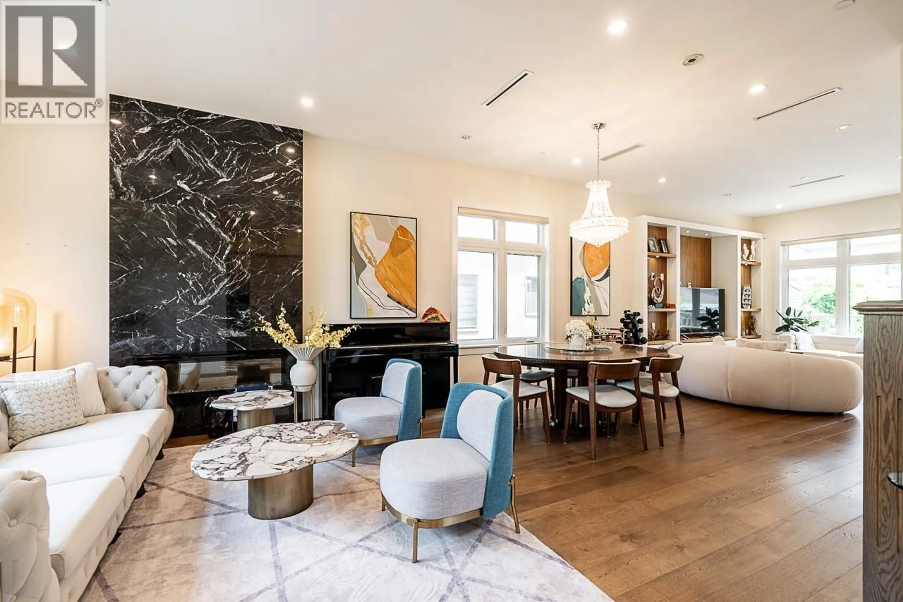 Living room with furniture, unknown for 152 48TH AVENUE, Vancouver British Columbia V5Y2Y7