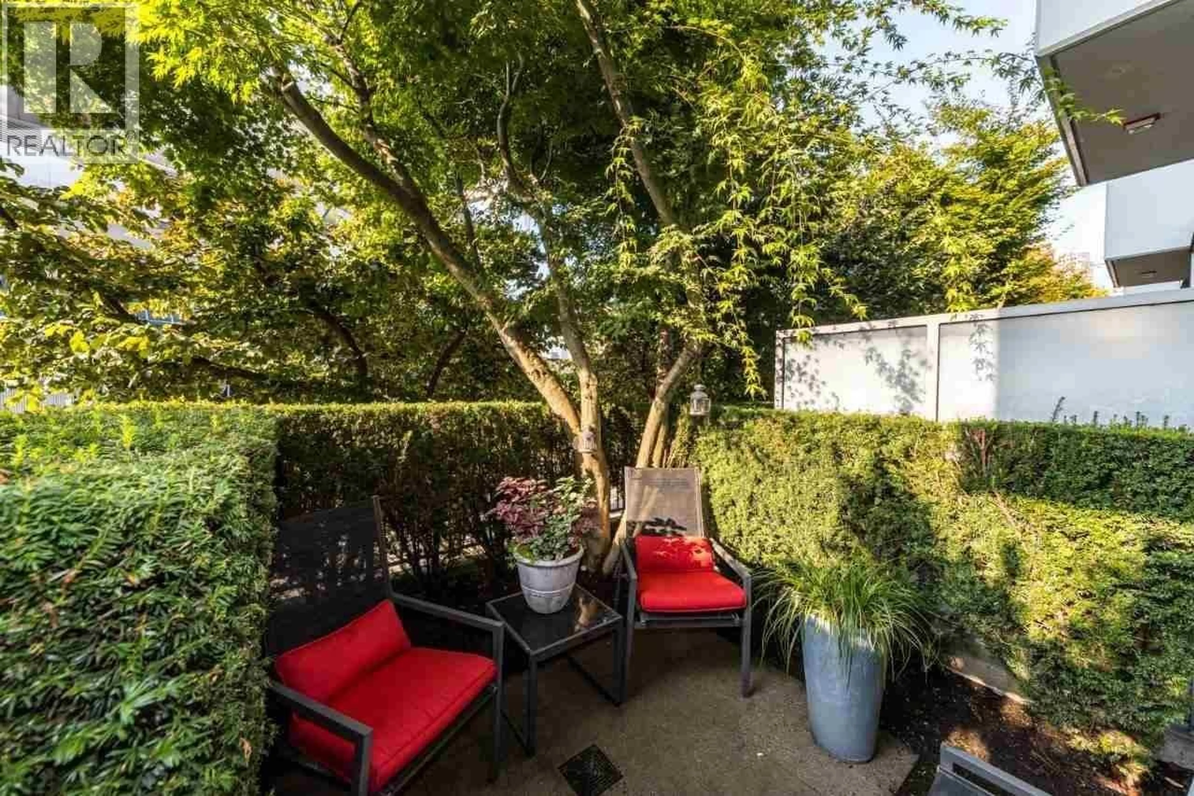 Patio, street for 121 WEST GEORGIA STREET, Vancouver British Columbia V6B1T9