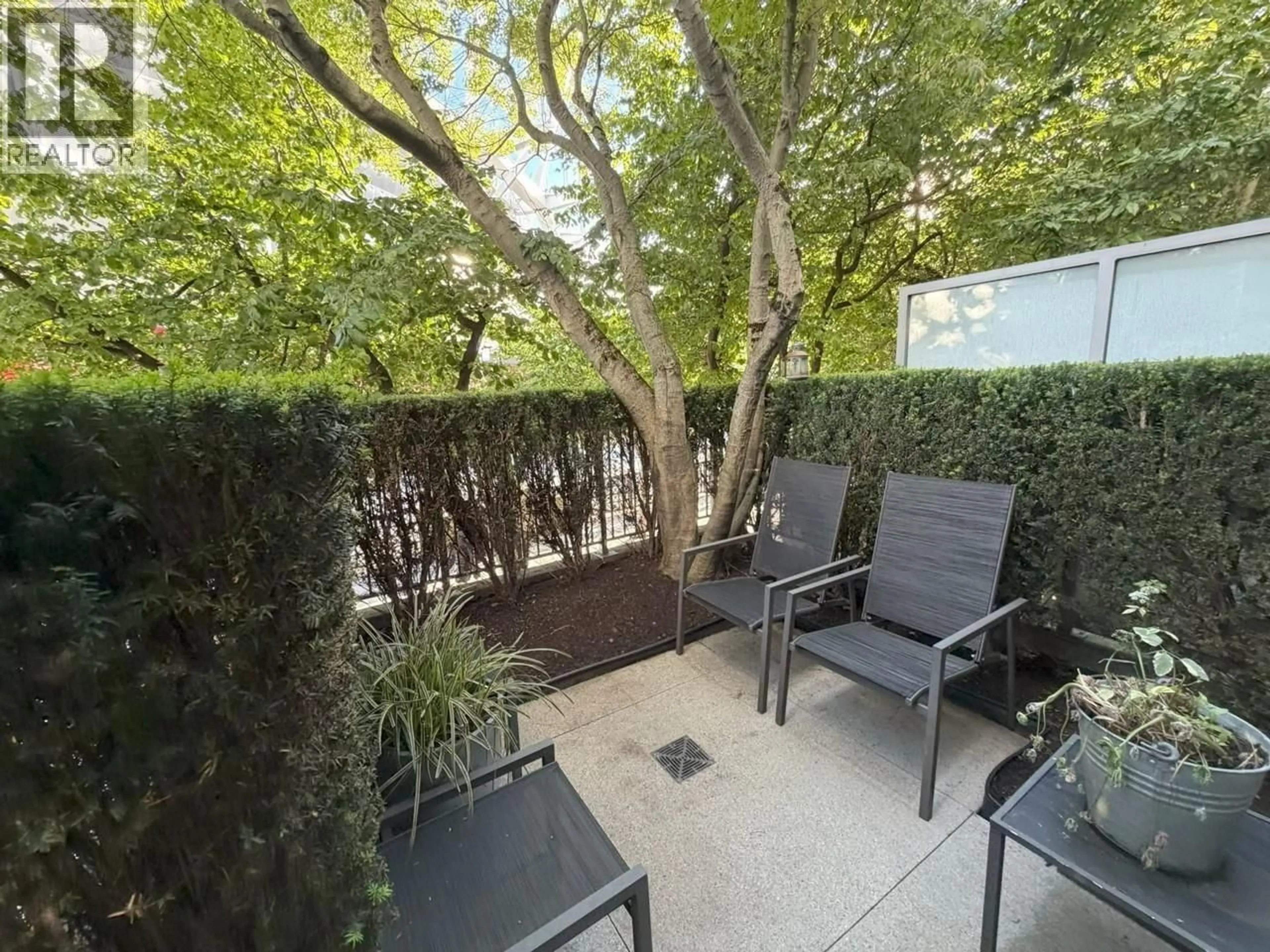 Patio, street for 121 WEST GEORGIA STREET, Vancouver British Columbia V6B1T9