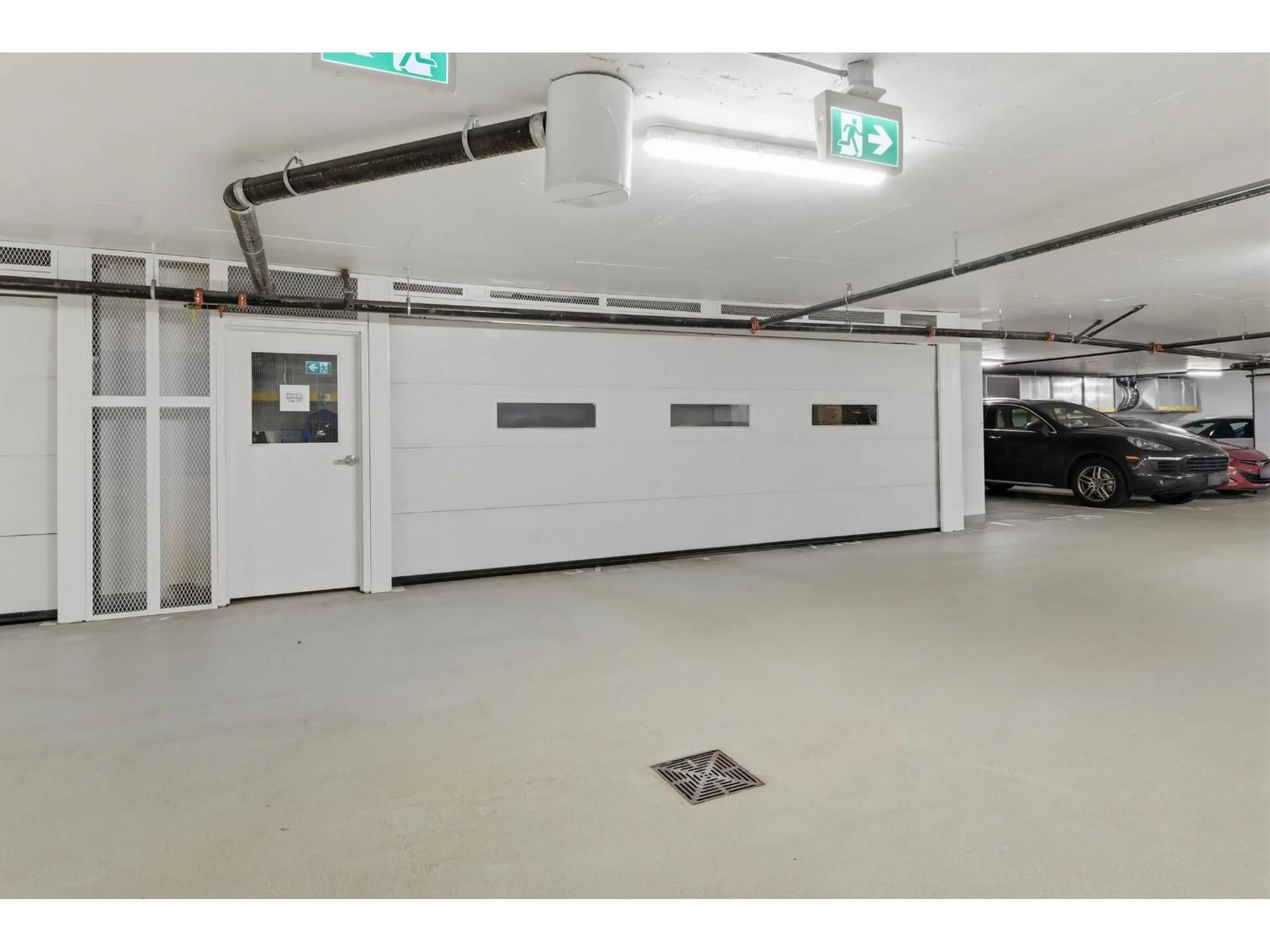 Indoor garage for 1404 - 1441 JOHNSTON ROAD, White Rock British Columbia V4B3Z4