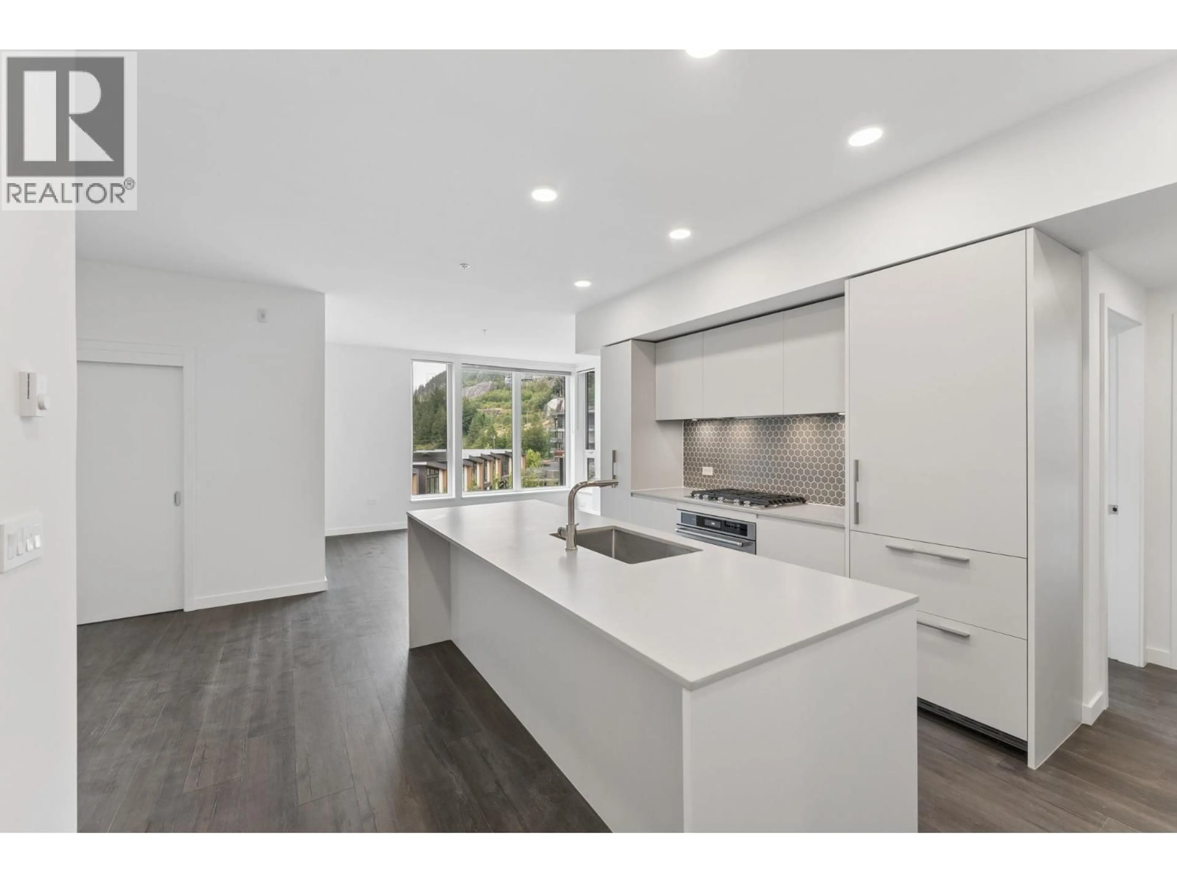 Open concept kitchen, unknown for 421 - 1500 SCOTT CRESCENT, Squamish British Columbia V8B1G5