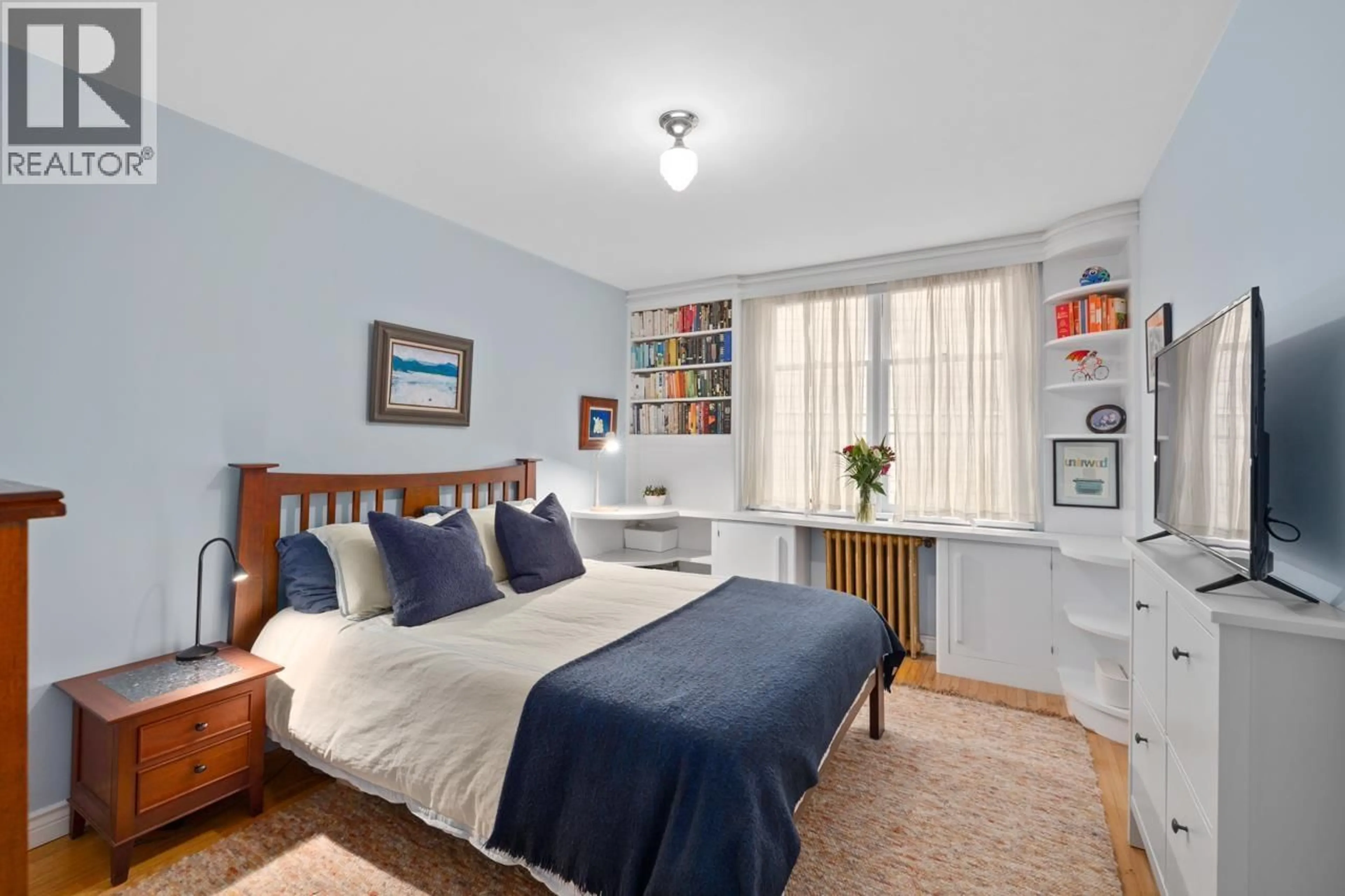 Bedroom with bed, unknown for 204 - 1565 BURNABY STREET, Vancouver British Columbia V6G2P7